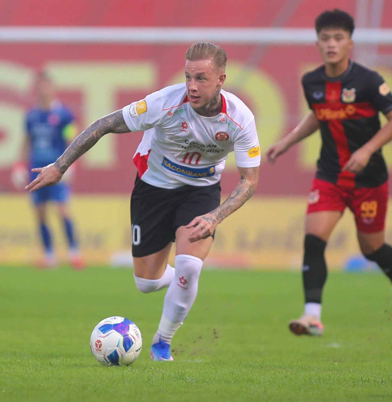 Thắng đẹp Ninh B&igrave;nh FC, CLB C&ocirc;ng an TP HCM v&ocirc; địch C&uacute;p Quốc gia 2025-2026  - Ảnh 4.