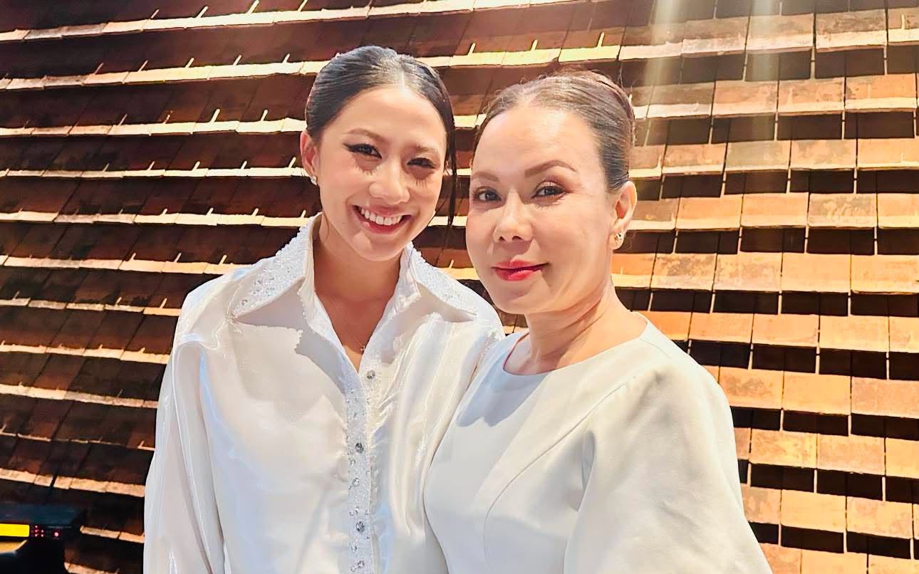 Nghệ sĩ Việt Hương vui mừng trước hành trình nối nghiệp của Catherine T. Nguyen