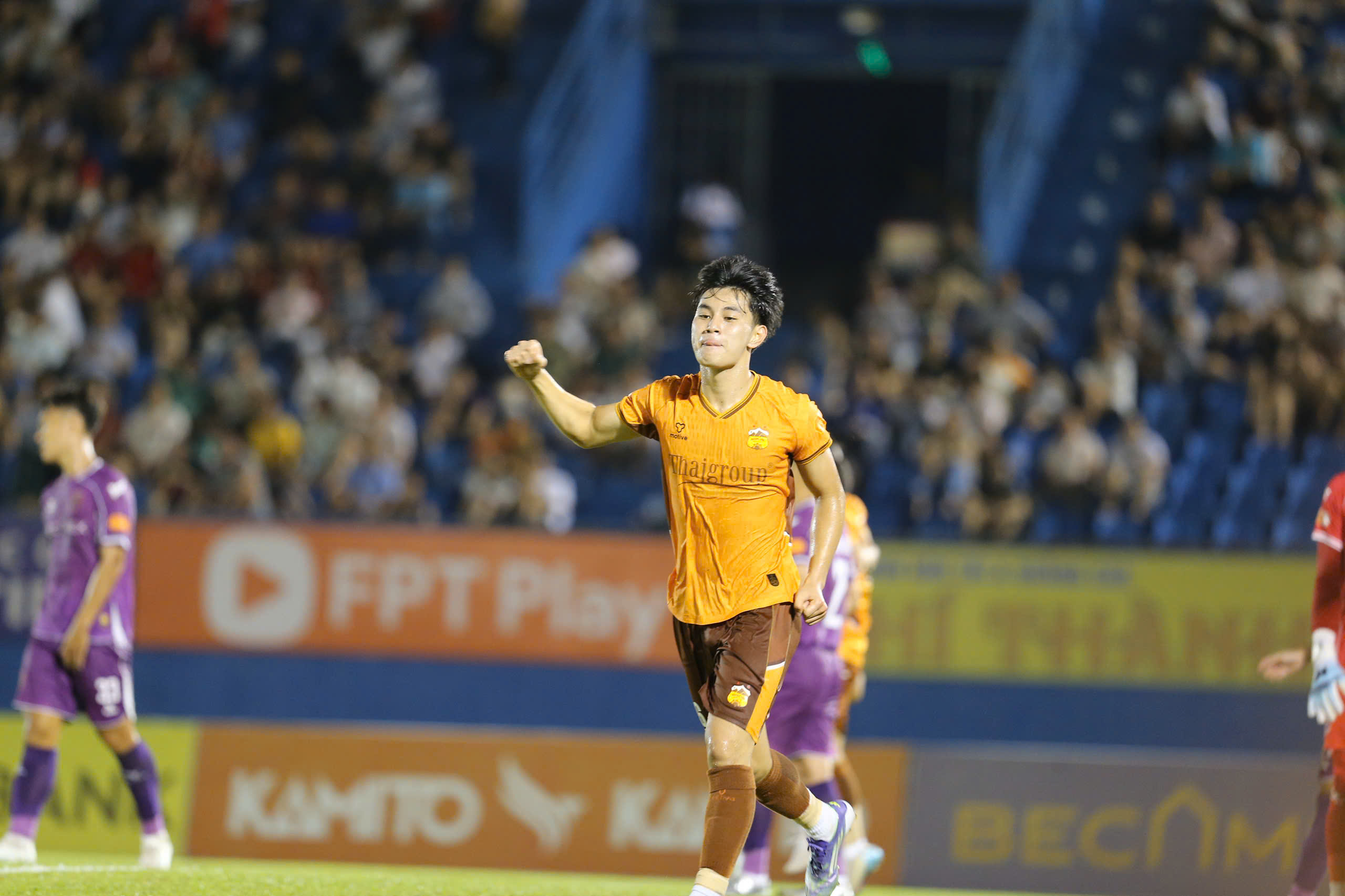 V-League và những gam màu đối lập: Nâng tầm chất lượng và sức cạnh tranh - Ảnh 2.