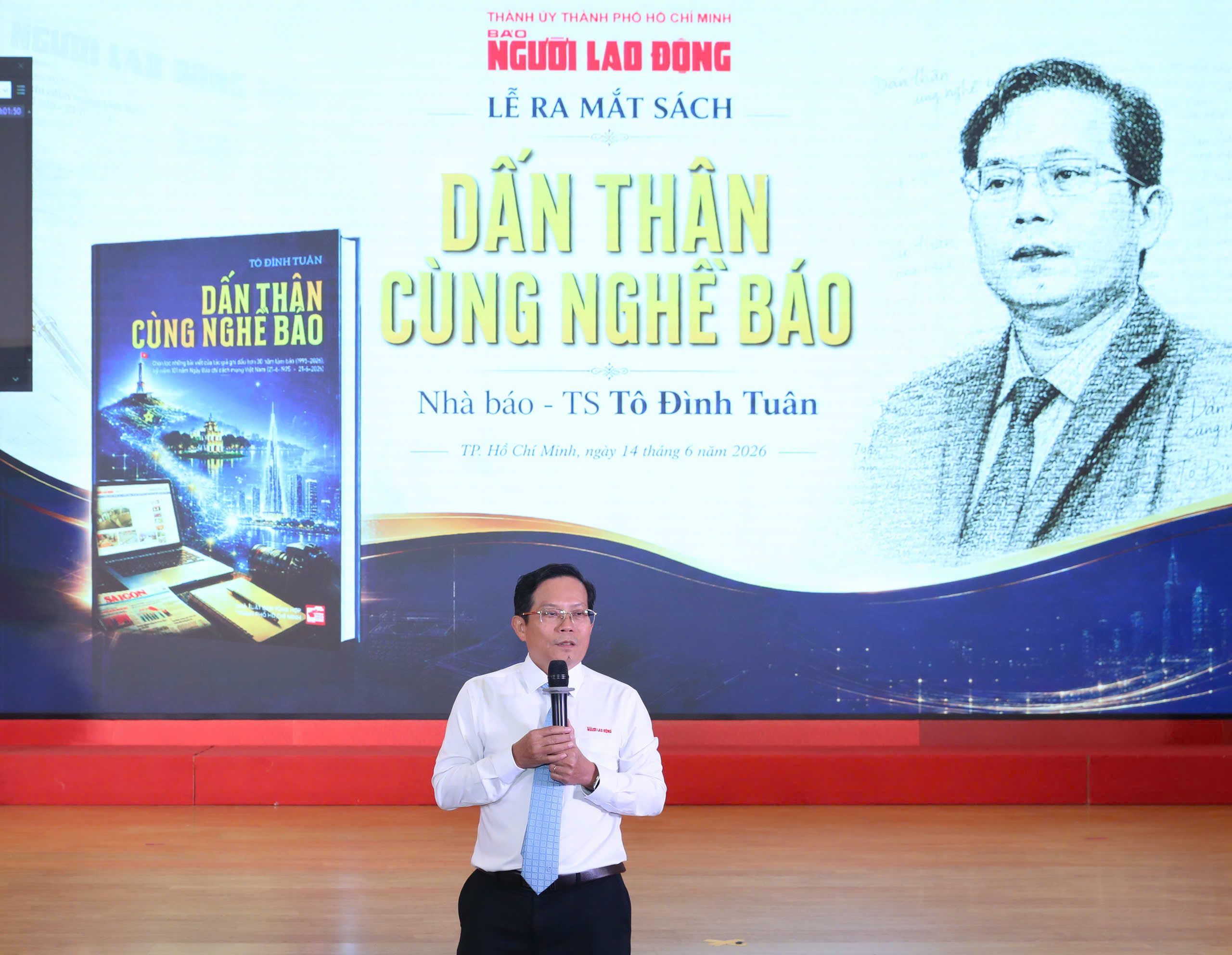 Nh&agrave; b&aacute;o T&ocirc; Đ&igrave;nh Tu&acirc;n: "Cuốn s&aacute;ch n&agrave;y kh&ocirc;ng phải của ri&ecirc;ng t&ocirc;i" - Ảnh 4.