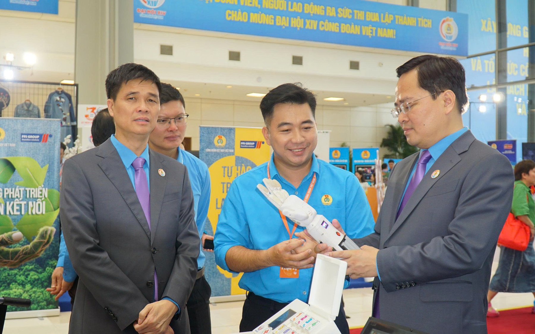 Khơi dậy tiềm năng, khát vọng cống hiến