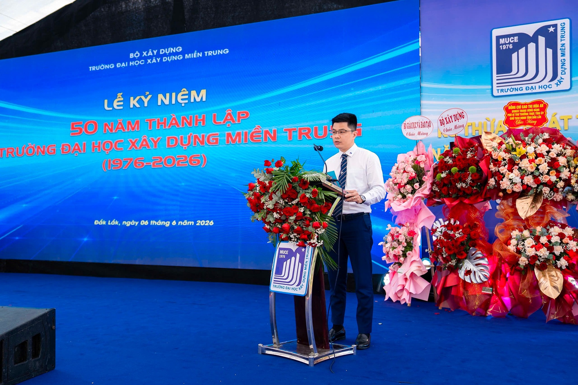 Chủ tịch Tập đo&agrave;n Đ&egrave;o Cả truyền lửa kh&aacute;t vọng cho những kỹ sư tương lai - Ảnh 3.