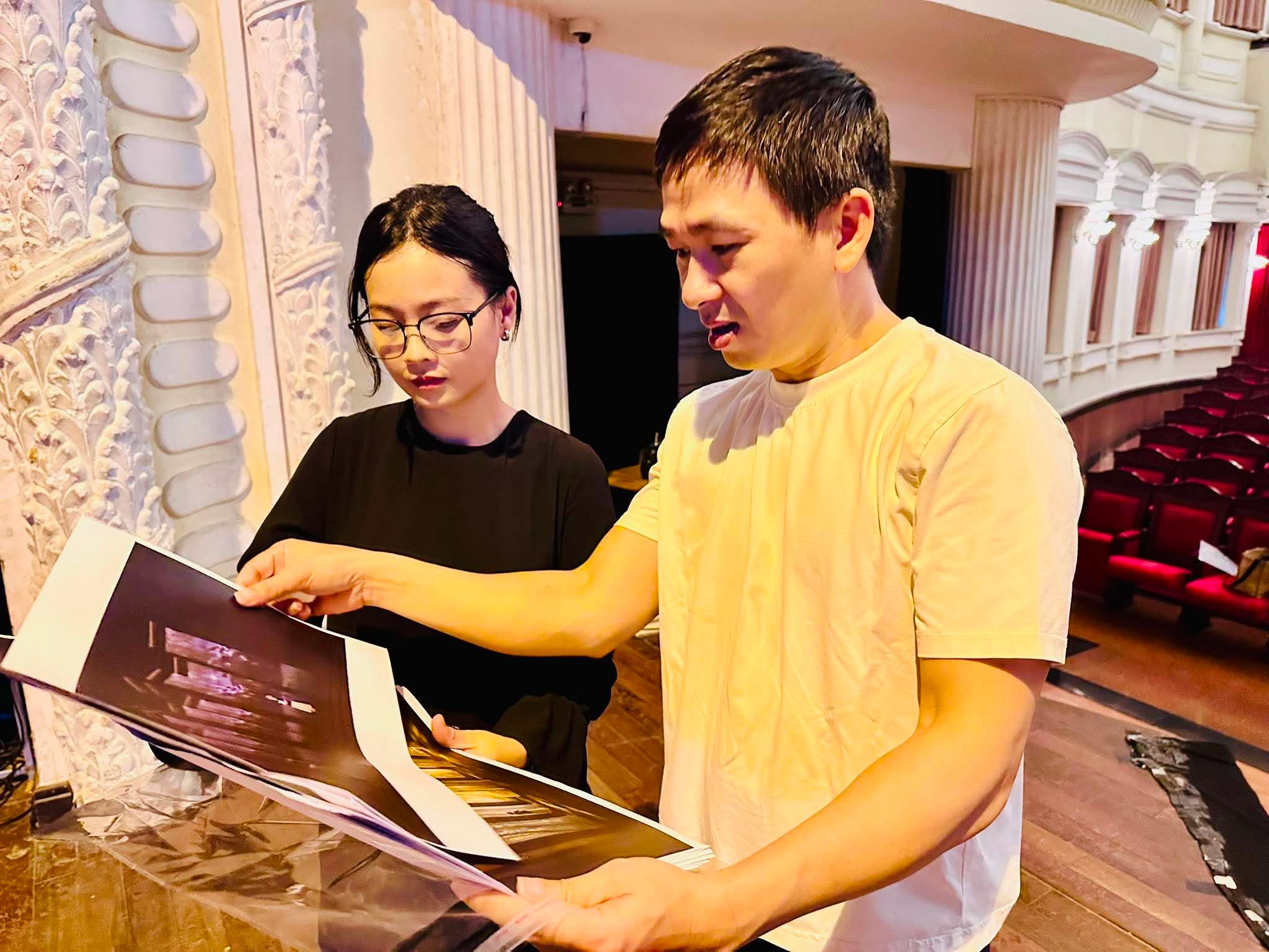 Đạo diễn Minh Nguyệt khởi c&ocirc;ng vở kịch "&Aacute;o xưa d&ugrave; nh&agrave;u", qui tụ nhiều nghệ sĩ nổi tiếng - Ảnh 6.