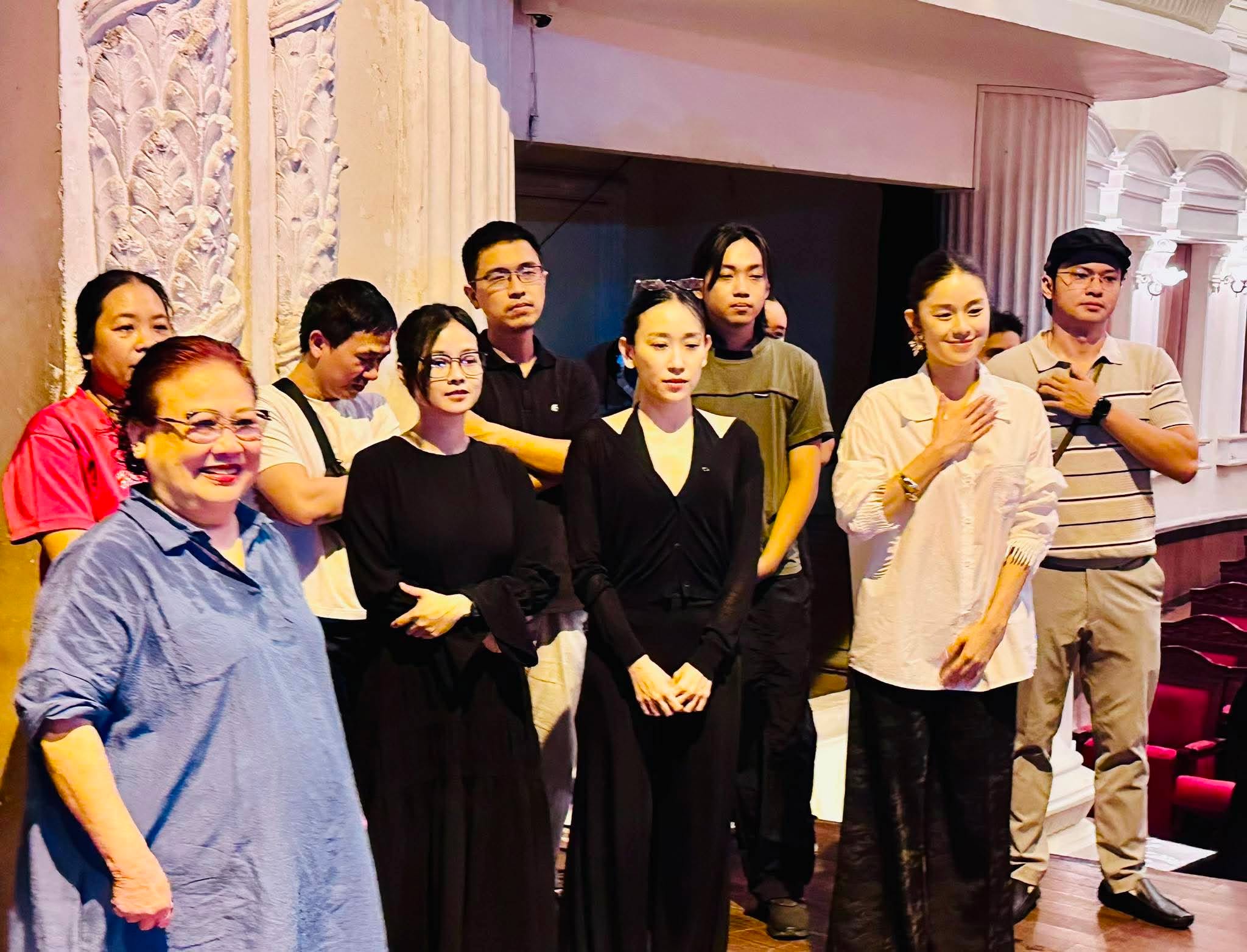 Đạo diễn Minh Nguyệt khởi c&ocirc;ng vở kịch "&Aacute;o xưa d&ugrave; nh&agrave;u", qui tụ nhiều nghệ sĩ nổi tiếng - Ảnh 4.