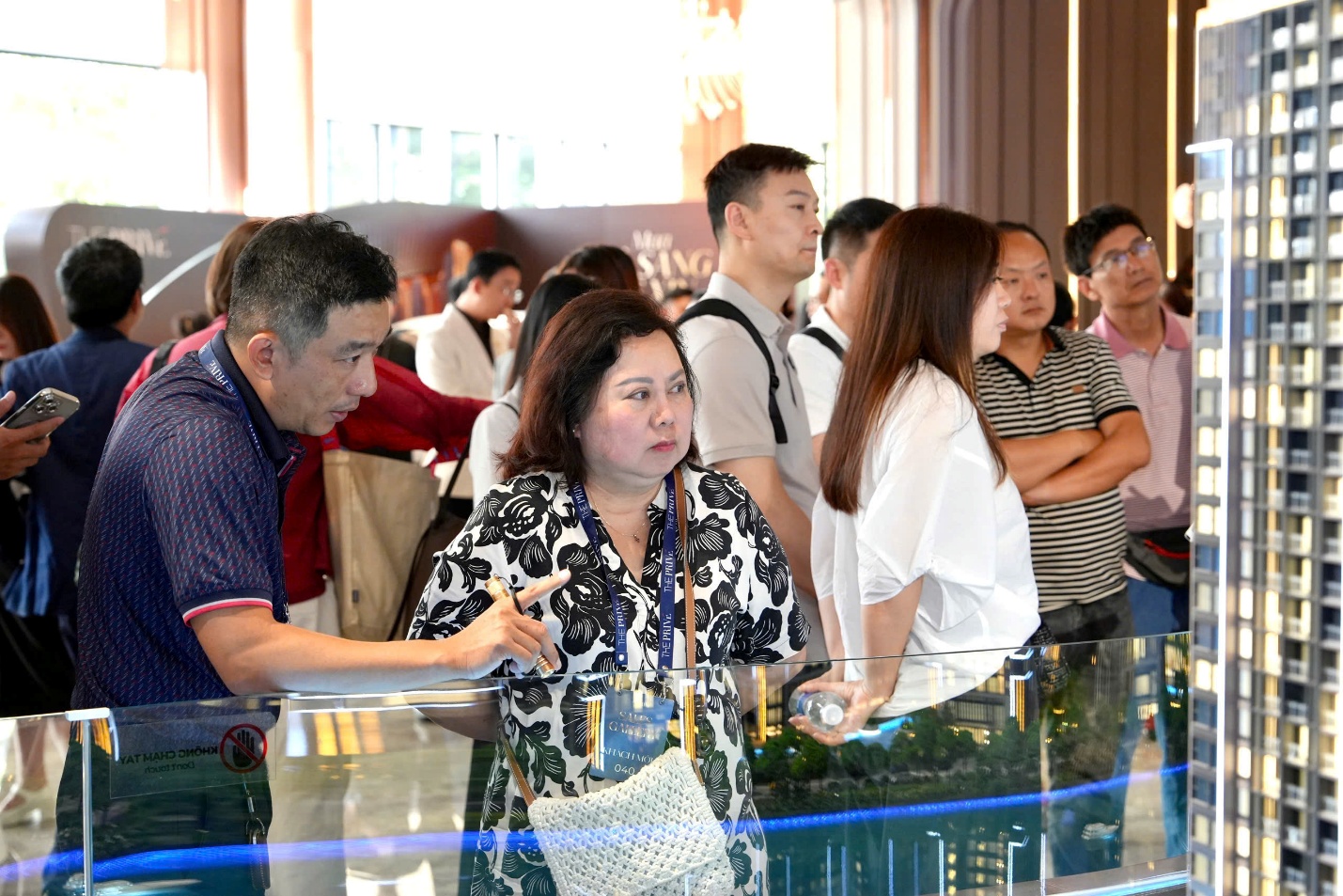 Dòng tiền vẫn ưu tiên bất động sản trung tâm, Cloud9 Tower thu hút sự quan tâm trong ngày mở bán - Ảnh 1.