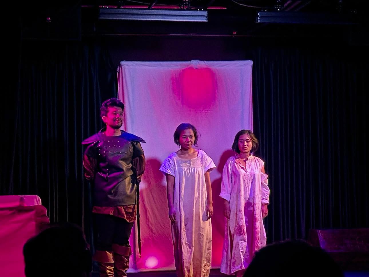 "B&oacute;ng ma của Macbeth" tại điểm diễn mới của kịch tiếng Anh - Ảnh 3.