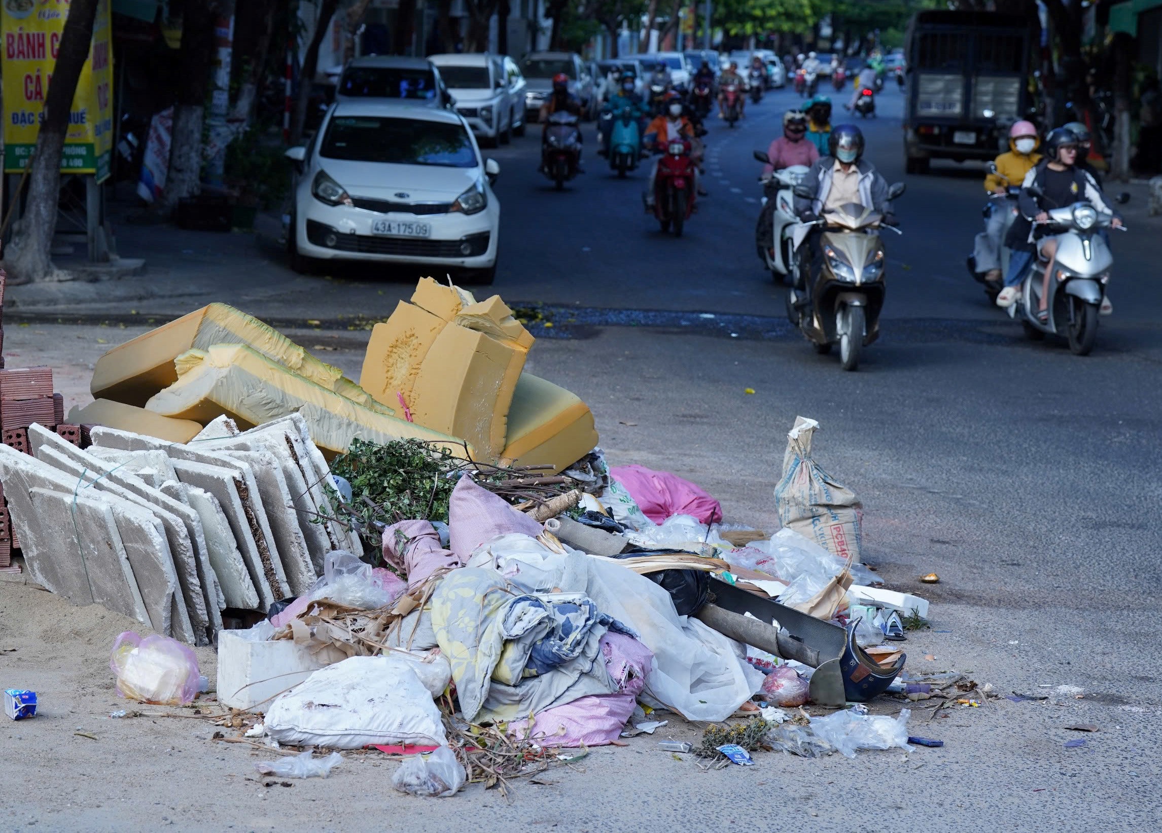 Đà Nẵng quyết liệt bảo vệ môi trường - Ảnh 1.