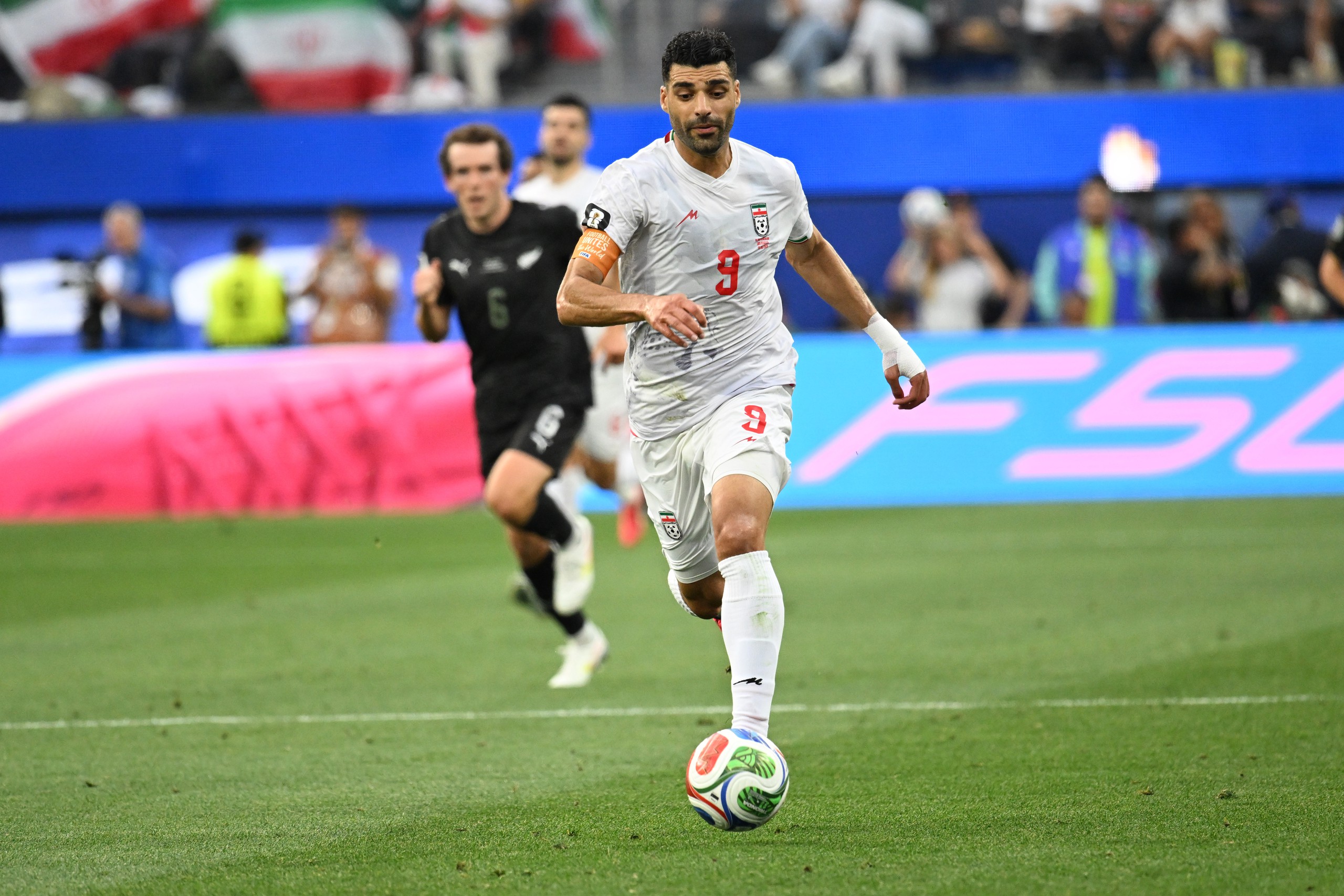 Vượt qua &aacute;p lực, tuyển Iran khởi đầu World Cup 2026 tr&ecirc;n đất Mỹ kh&aacute; su&ocirc;n sẻ - Ảnh 5.