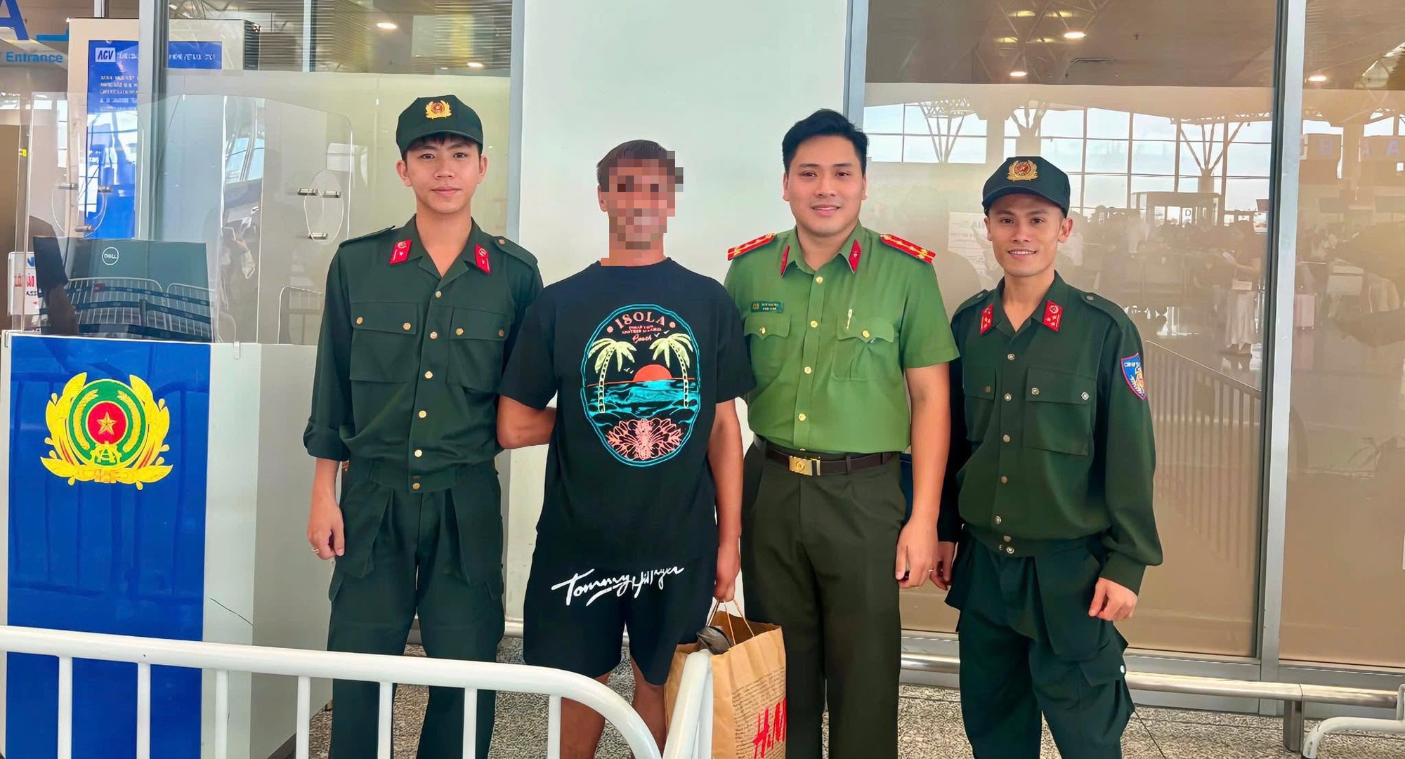 Một người Nga bị phạt tiền, trục xuất do qu&aacute; hạn tạm tr&uacute;  - Ảnh 1.