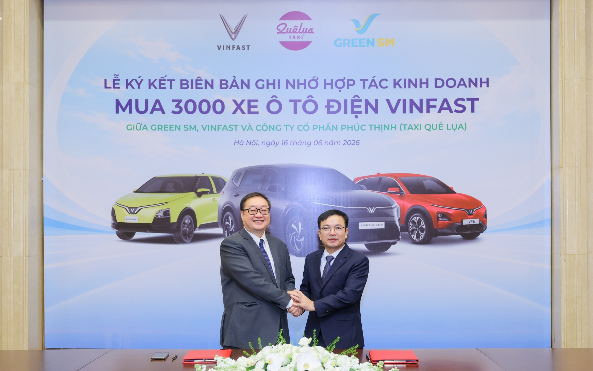 Taxi Quê Lụa mua thêm 2.000 ô tô điện VinFast