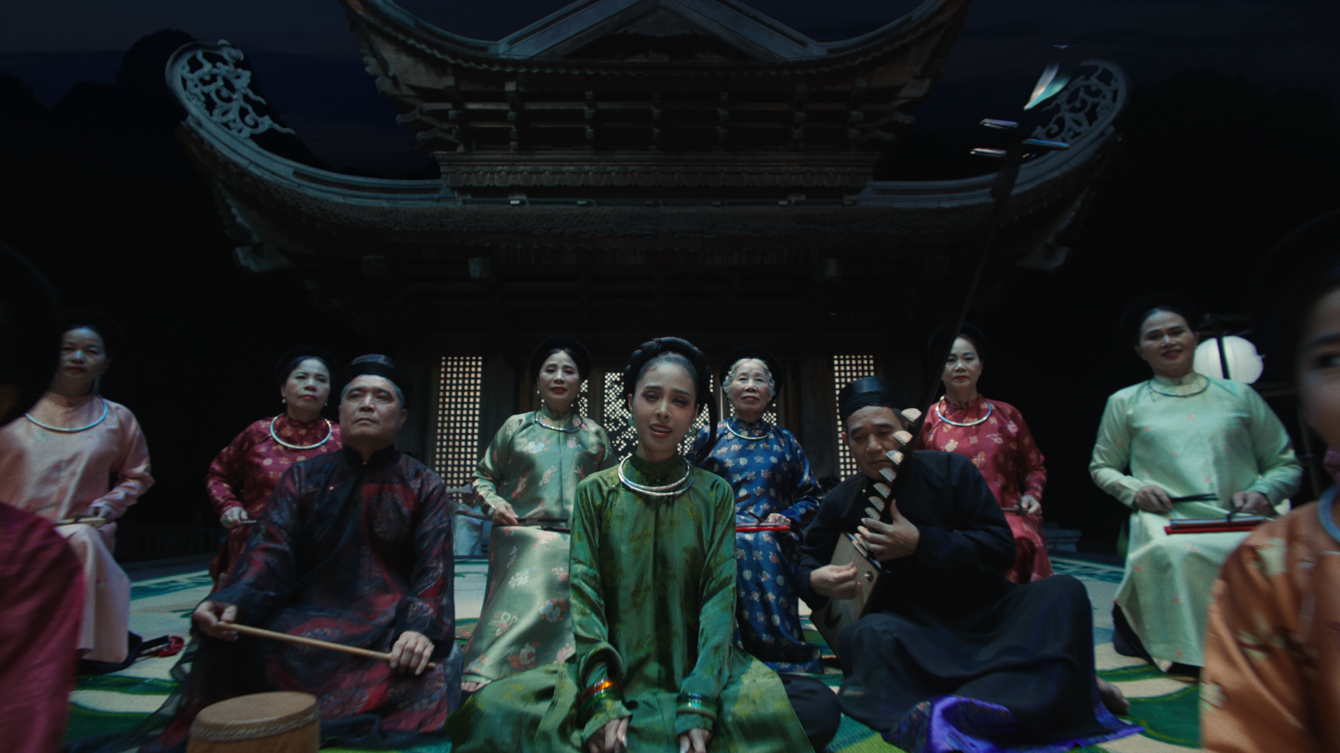 Ca nương Kiều Anh "gây choáng" - Ảnh 3.