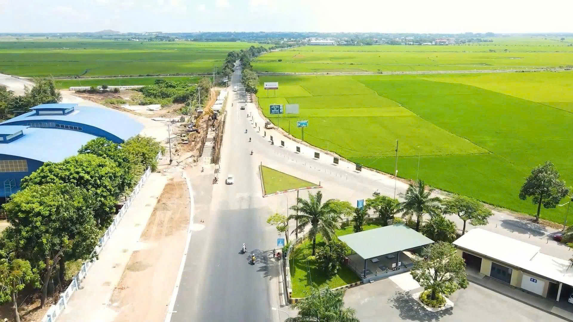 Thu gom vỏ thuốc bảo vệ thực vật: Giữ m&agrave;u xanh cho đồng ruộng - Ảnh 1.