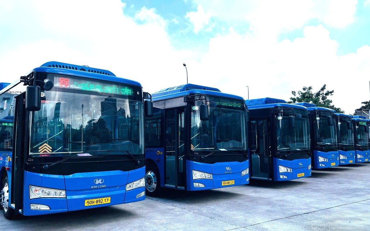 Thêm 2 tuyến xe buýt tại TPHCM chuyển sang điện