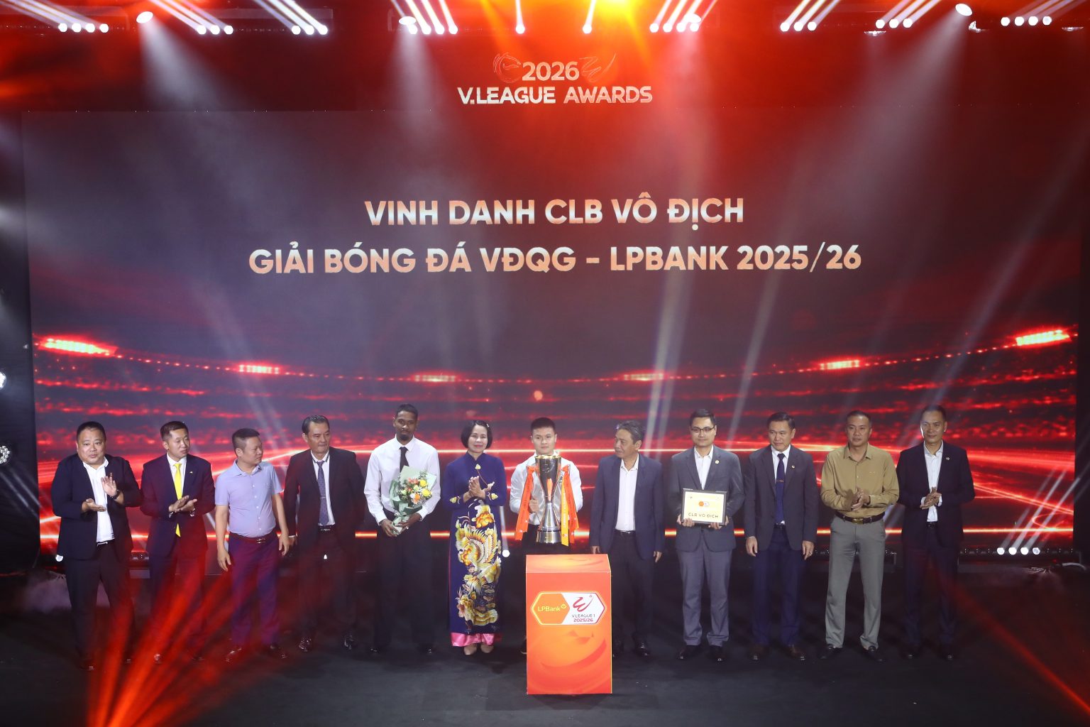 V-League Awards 2026: Dấu mốc 25 năm v&agrave; kh&aacute;t vọng n&acirc;ng tầm b&oacute;ng đ&aacute; chuy&ecirc;n nghiệp Việt Nam - Ảnh 1.
