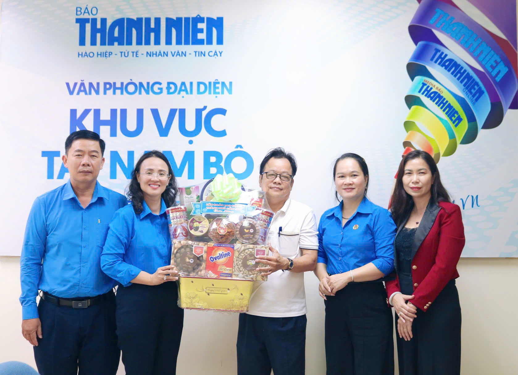 Lãnh đạo LĐLĐ TP Cần Thơ thăm và chúc mừng các cơ quan báo chí năm 2026 - Ảnh 3.