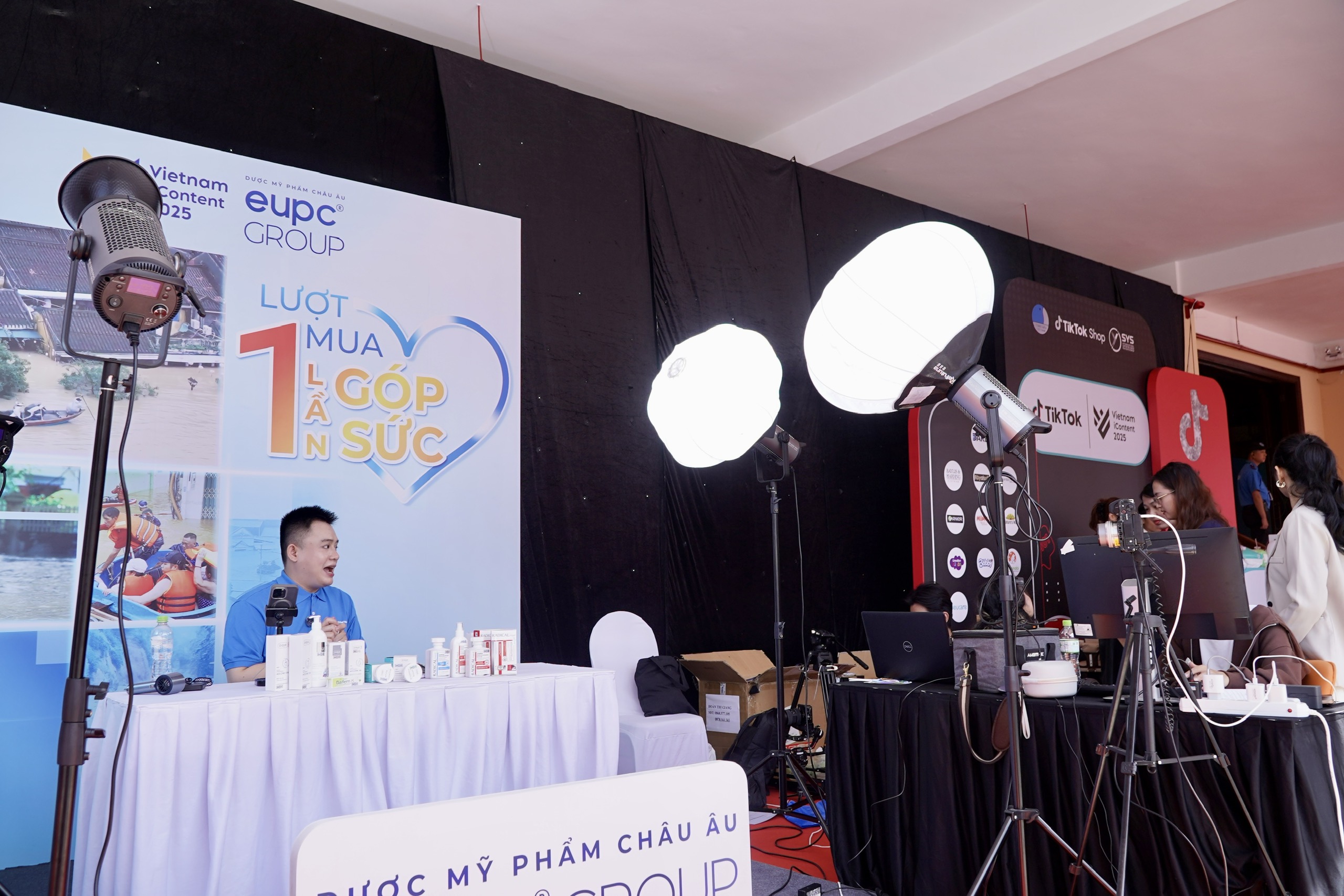 Quy định livestream bán hàng mới 2026: Những điều cần biết cho người tiêu dùng - Ảnh 1.