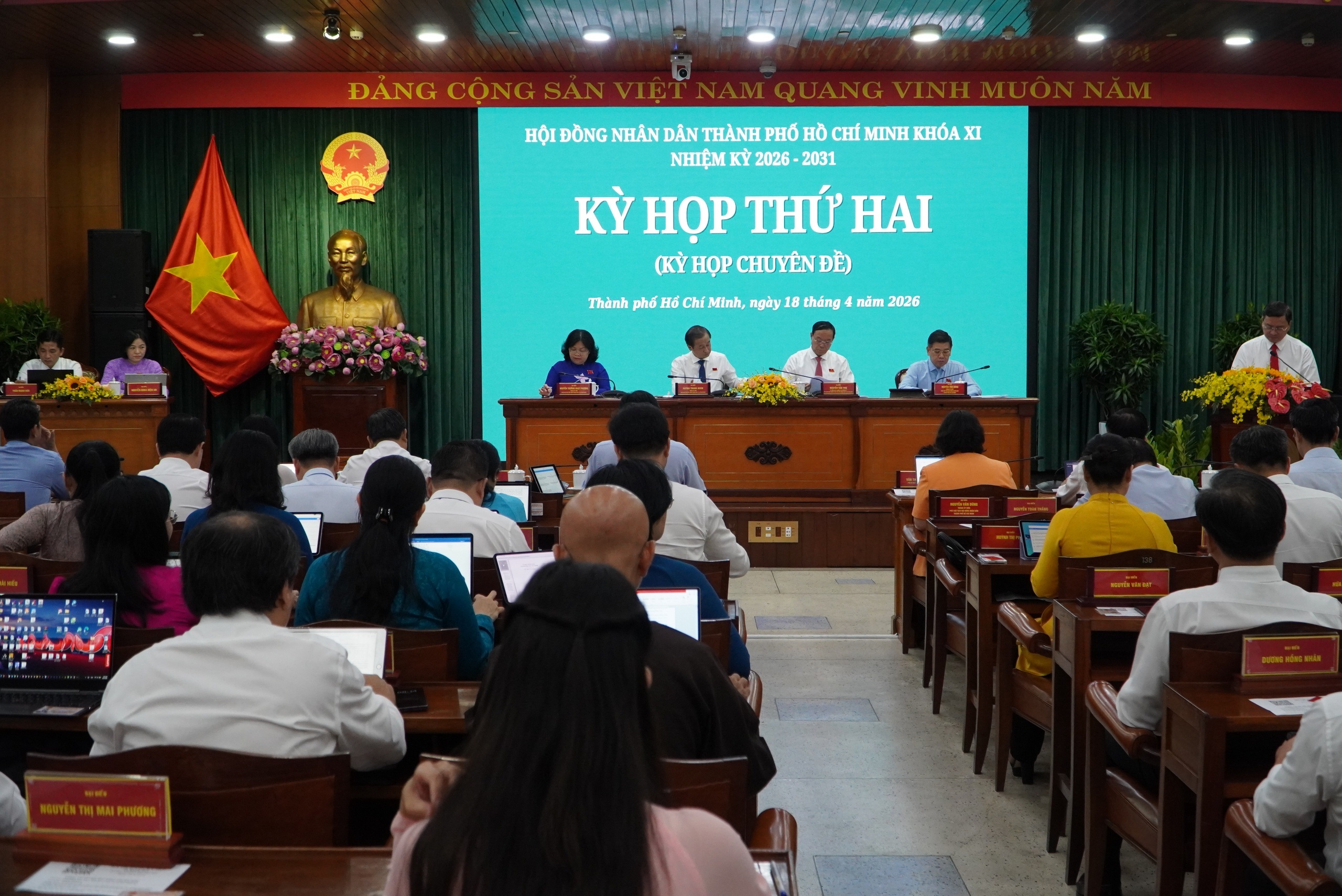 TP HCM ph&aacute;t triển ấn tượng - Ảnh 1.