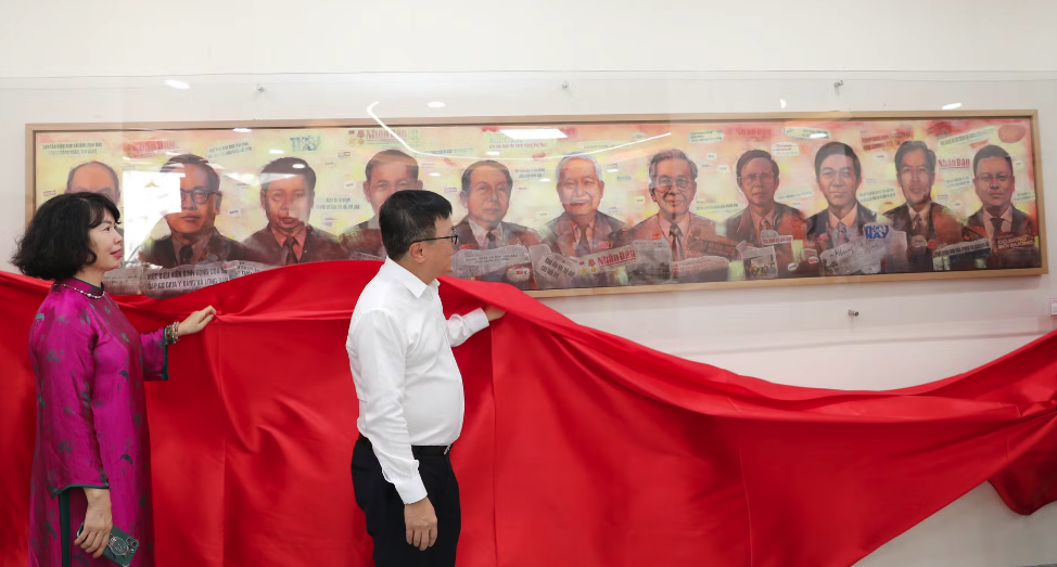 Tôn vinh giá trị mỹ thuật báo chí - Ảnh 2.