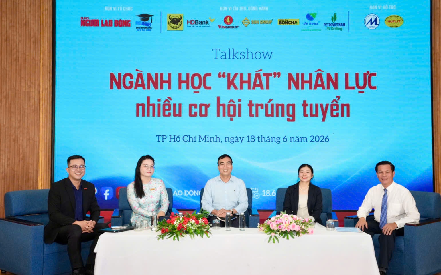 Talkshow “Ngành học ‘khát’ nhân lực, nhiều cơ hội trúng tuyển”: Gợi mở hướng đi cho bạn trẻ