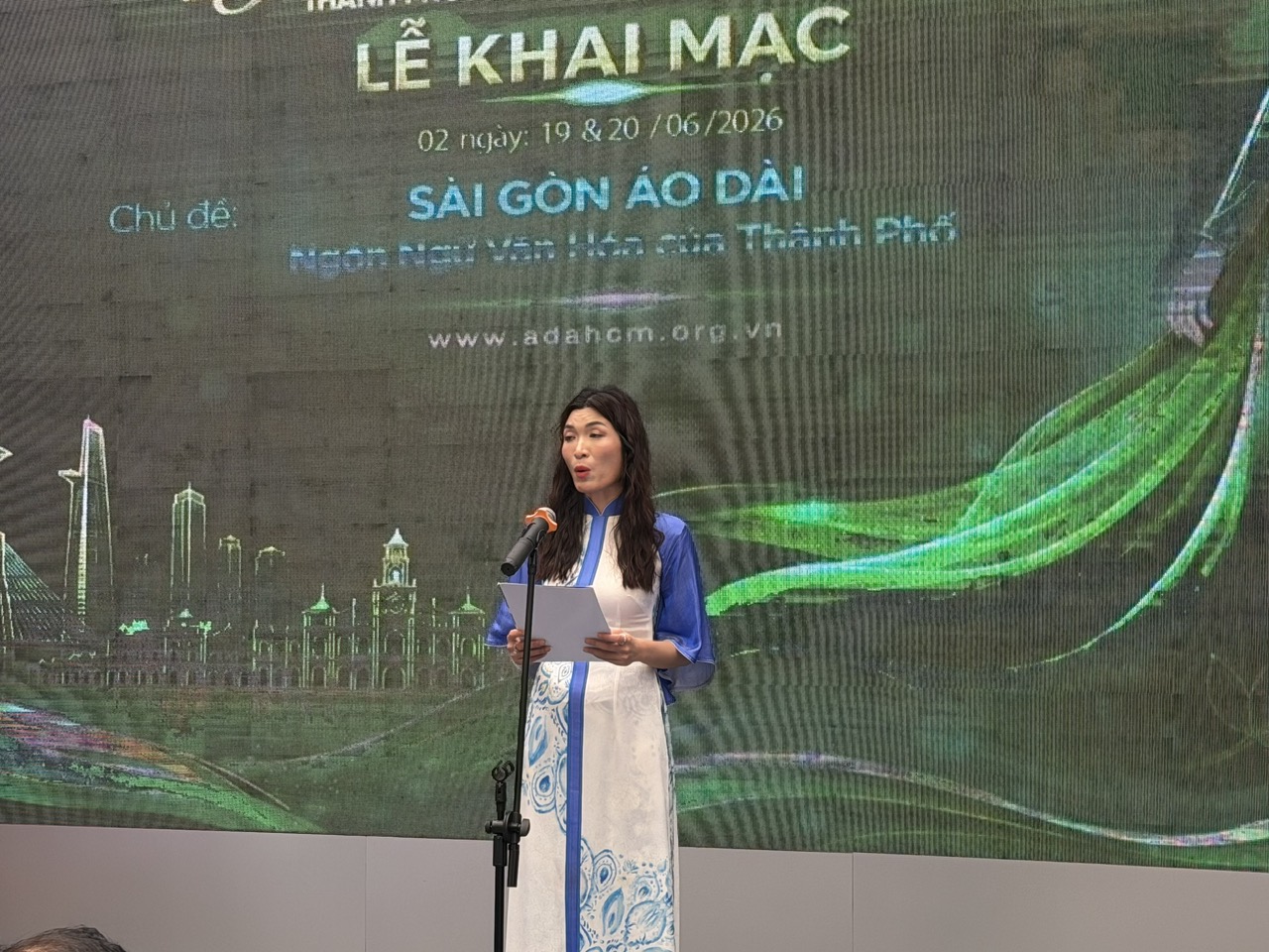 Văn hóa áo dài- giá trị gia tăng ngành công nghiệp văn hóa - Ảnh 1.