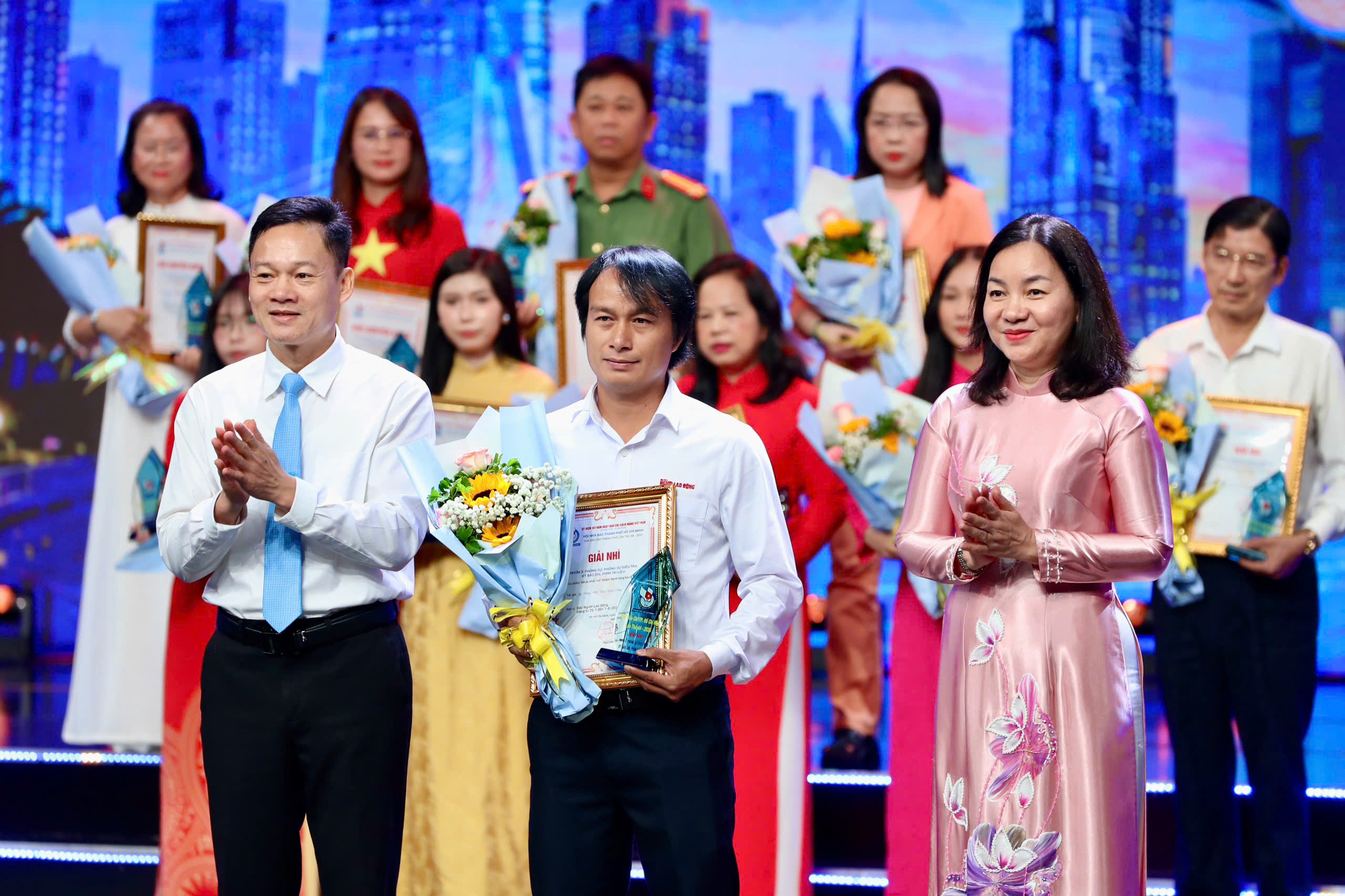 B&aacute;o ch&iacute; TPHCM l&agrave; điểm s&aacute;ng của b&aacute;o ch&iacute; c&aacute;ch mạng Việt Nam - Ảnh 8.