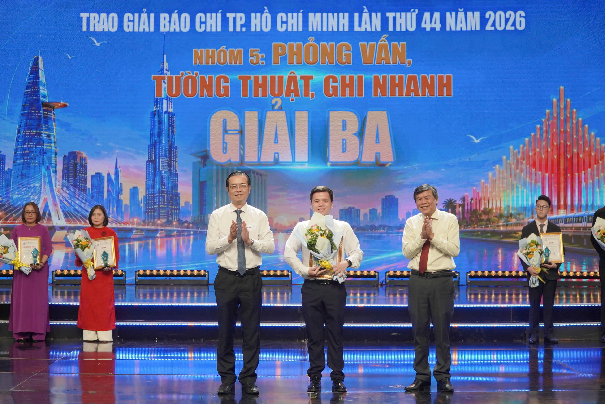 B&aacute;o ch&iacute; TPHCM l&agrave; điểm s&aacute;ng của b&aacute;o ch&iacute; c&aacute;ch mạng Việt Nam - Ảnh 12.