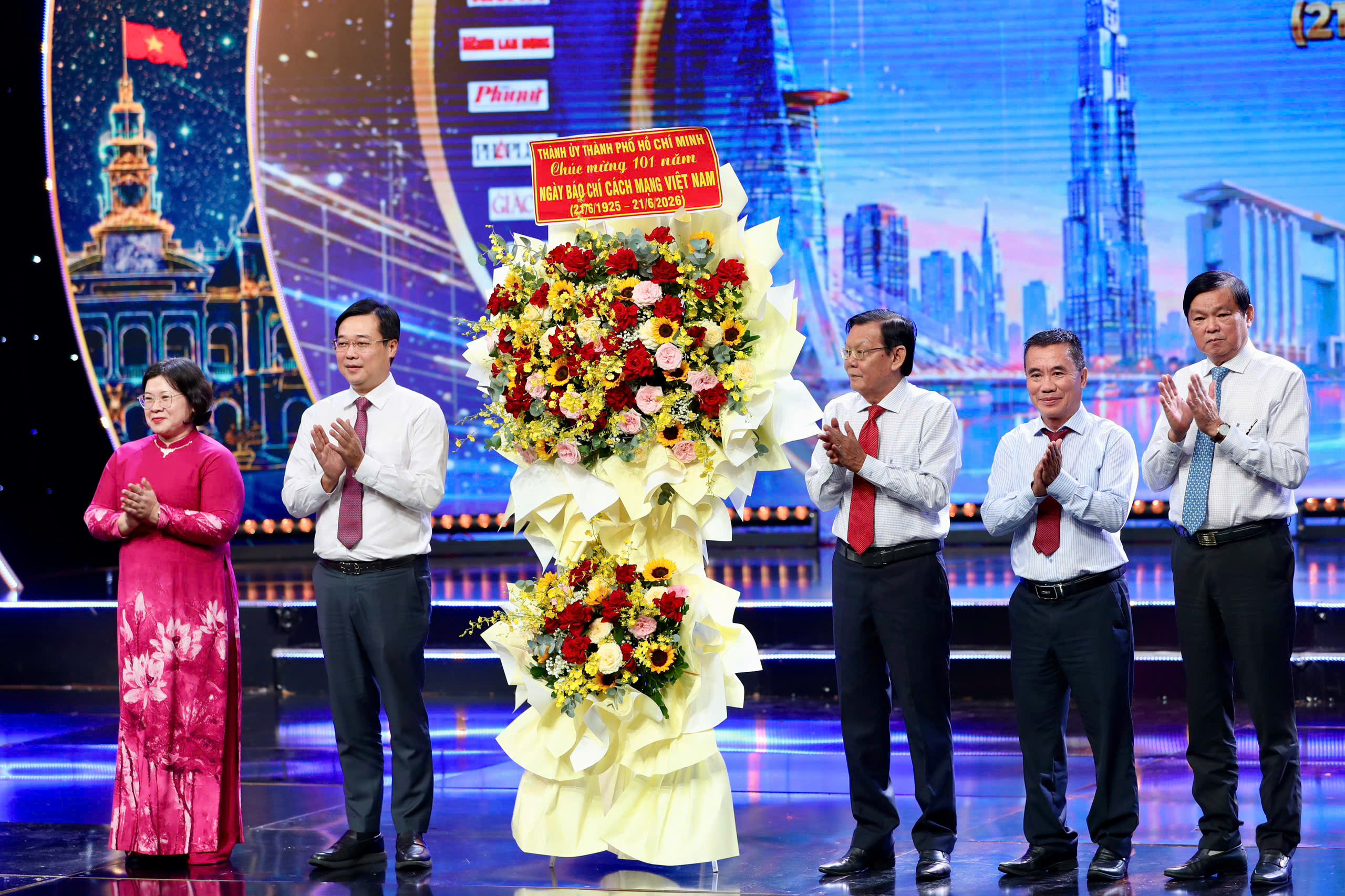 B&aacute;o ch&iacute; TPHCM l&agrave; điểm s&aacute;ng của b&aacute;o ch&iacute; c&aacute;ch mạng Việt Nam - Ảnh 2.