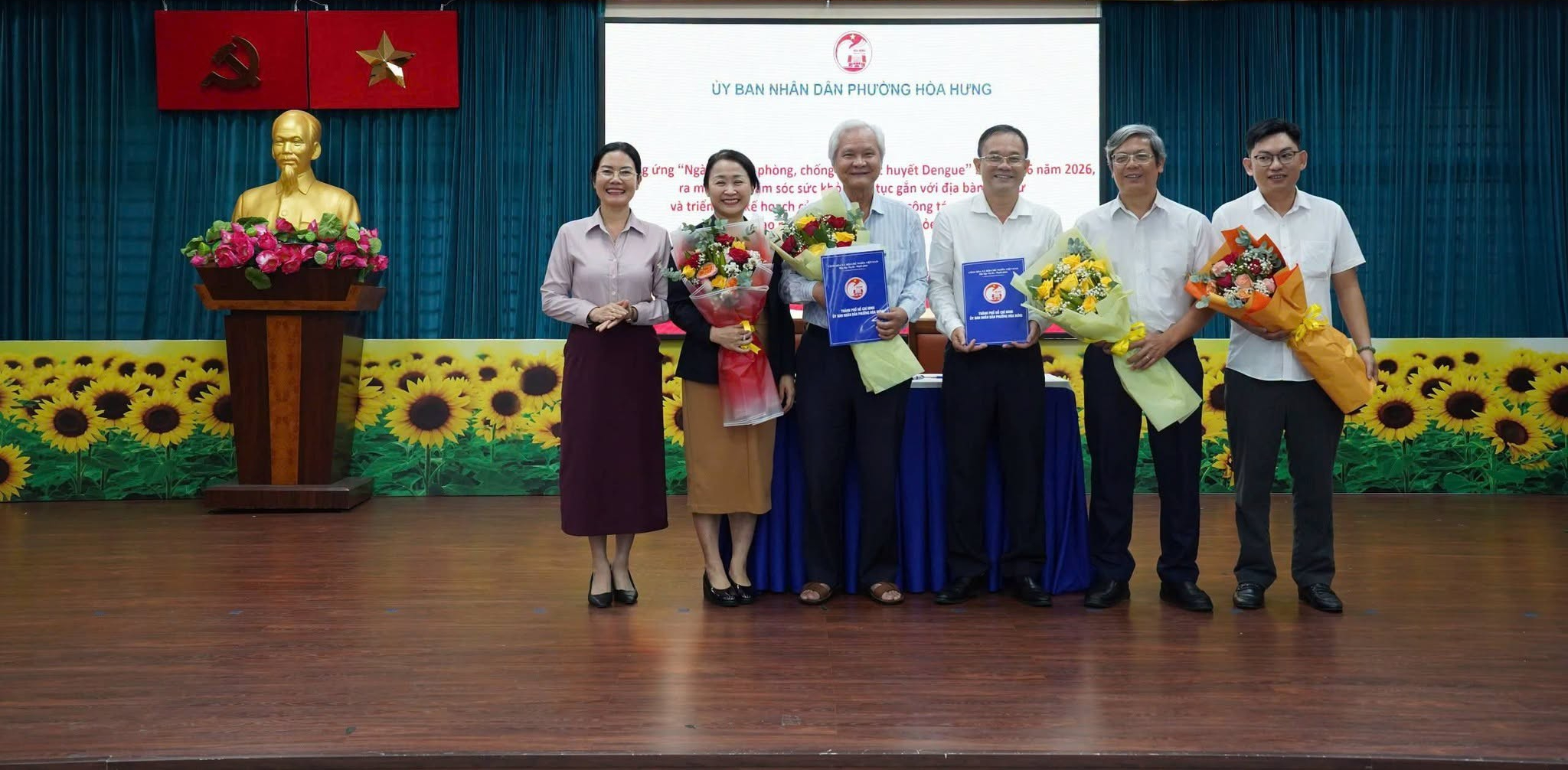 Phường H&ograve;a Hưng ra mắt Đội chăm s&oacute;c sức khỏe li&ecirc;n tục cho người d&acirc;n - Ảnh 3.