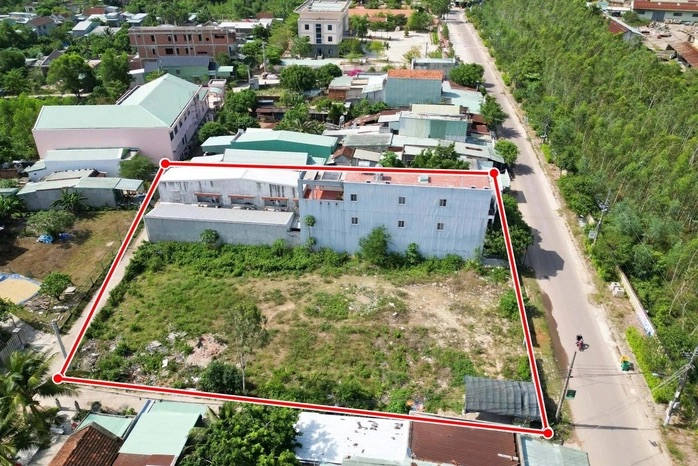 Đất c&ocirc;ng 50 tỉ &ldquo;h&ocirc; biến&rdquo; th&agrave;nh đất &ldquo;&ocirc;ng&rdquo;: Kỷ luật 3 c&aacute;n bộ li&ecirc;n quan - Ảnh 2.