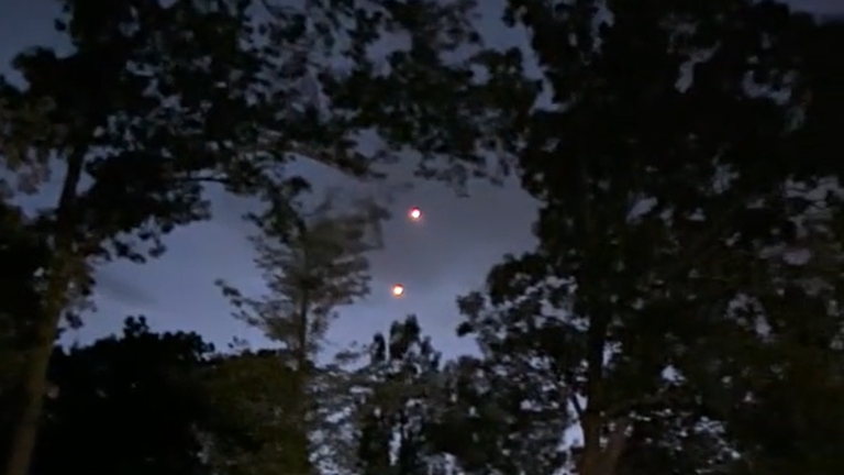 X&ocirc;n xao hồ sơ mật UFO của Mỹ (*): Ranh giới mong manh - Ảnh 1.