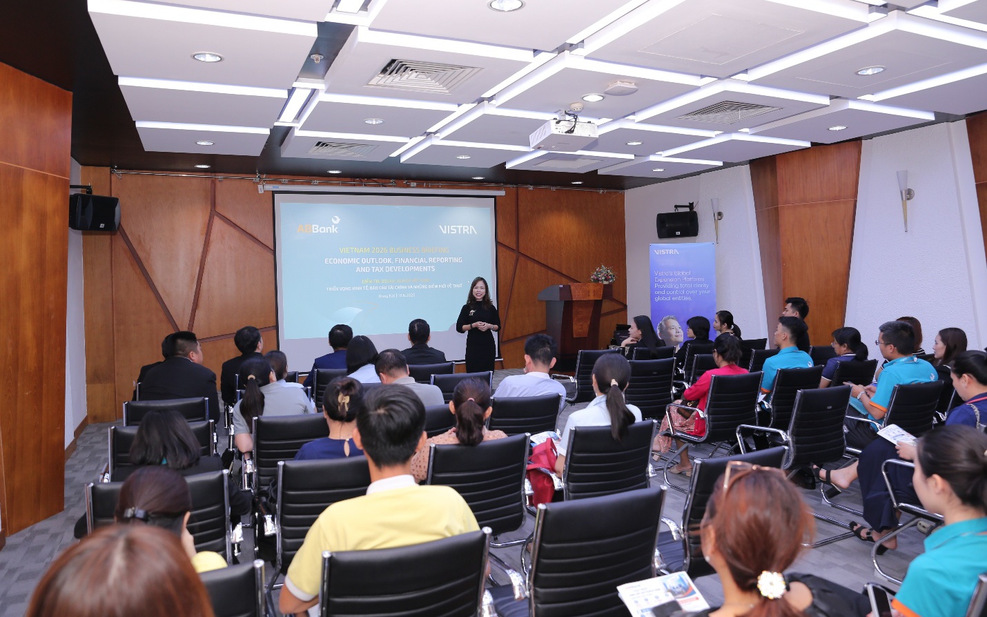 Doanh nghiệp cần chuẩn bị gì trước những thay đổi về kế toán và thuế từ năm 2026?