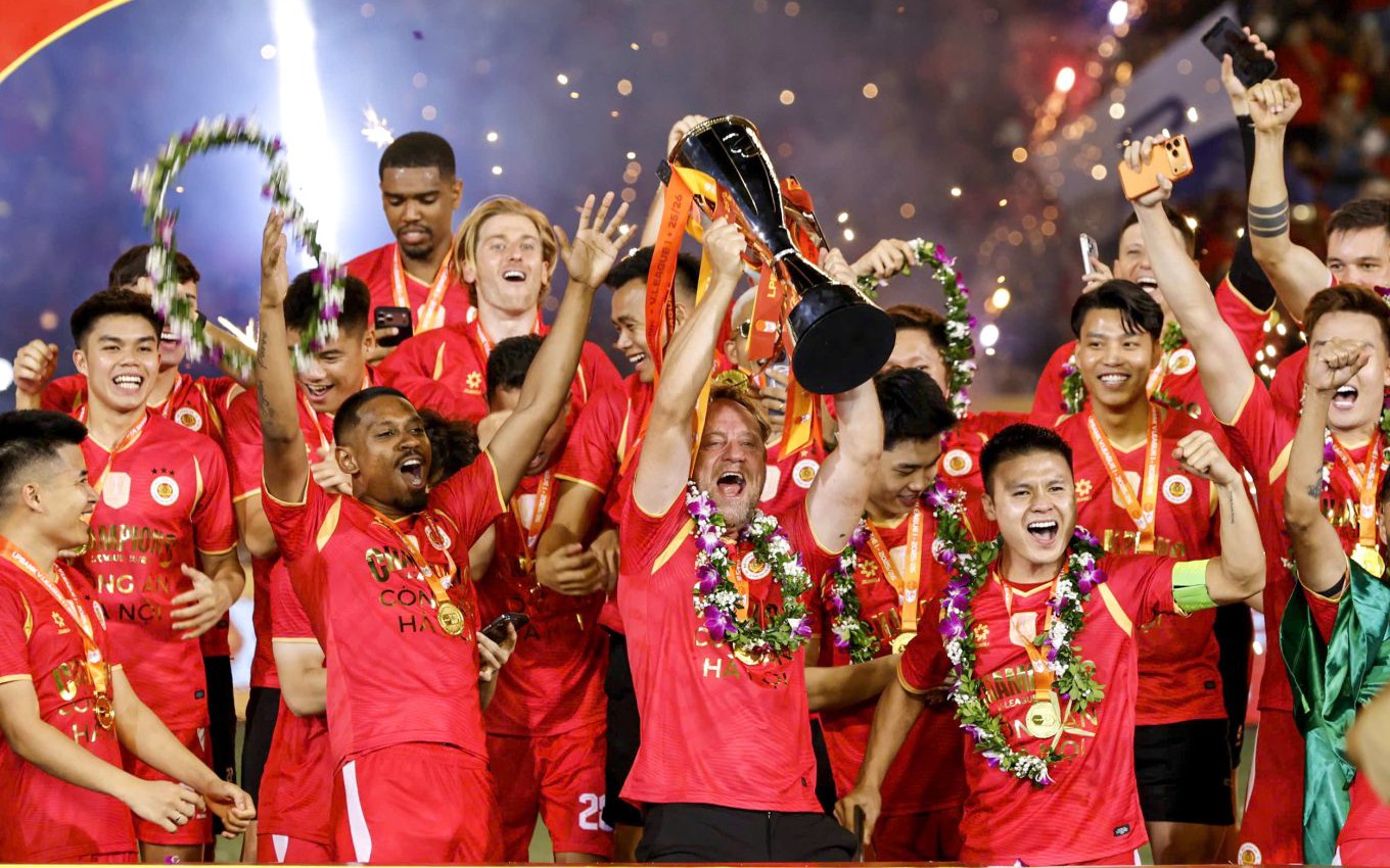 Công an Hà Nội cần thêm 1 điểm để phá kỷ lục V-League
