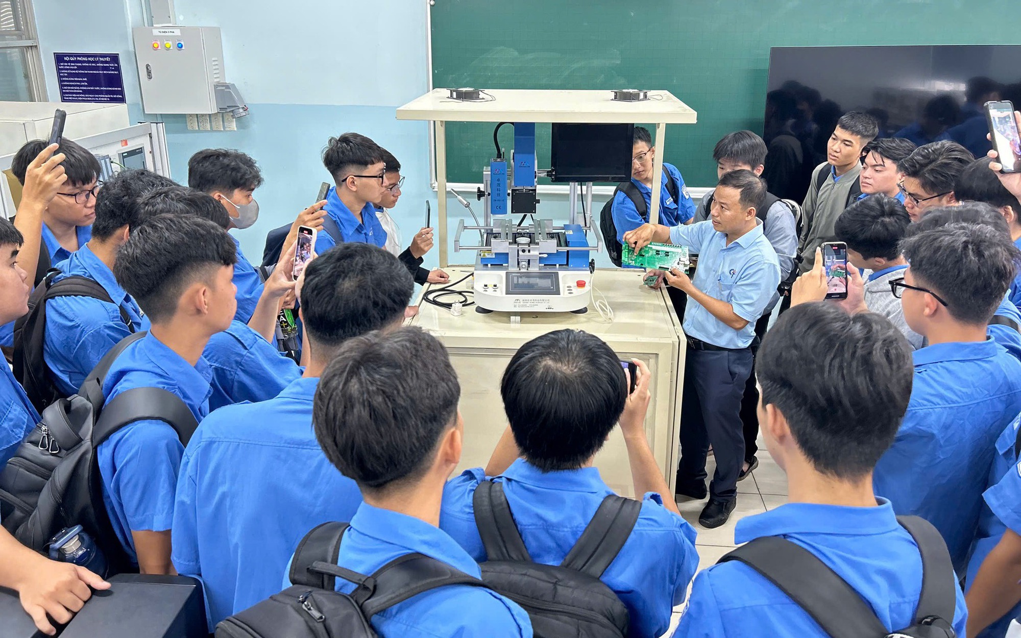Mở rộng đào tạo liên thông đa chiều để nâng chất lượng nguồn lao động