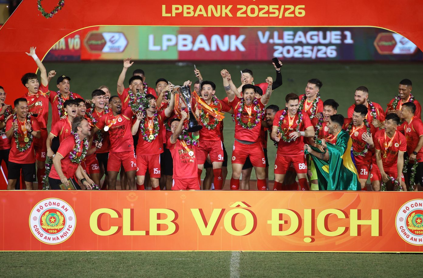 Công an Hà Nội cần thêm 1 điểm để phá kỷ lục V-League - Ảnh 1.