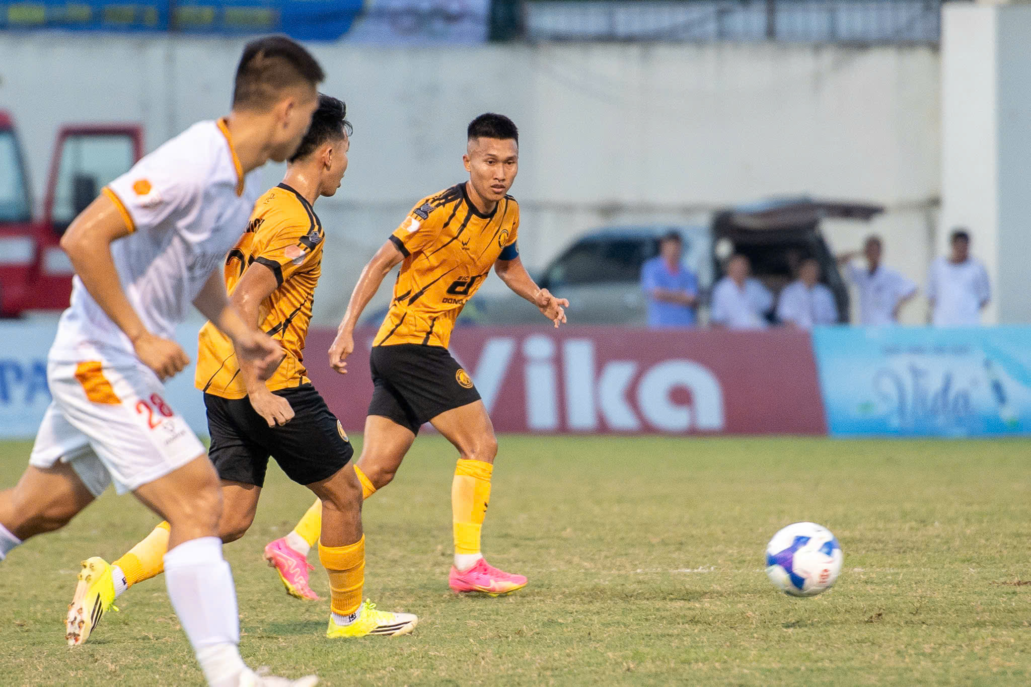 H&agrave;ng loạt trụ cột chia tay CLB Thanh H&oacute;a sau khi trụ hạng V-League th&agrave;nh c&ocirc;ng - Ảnh 2.