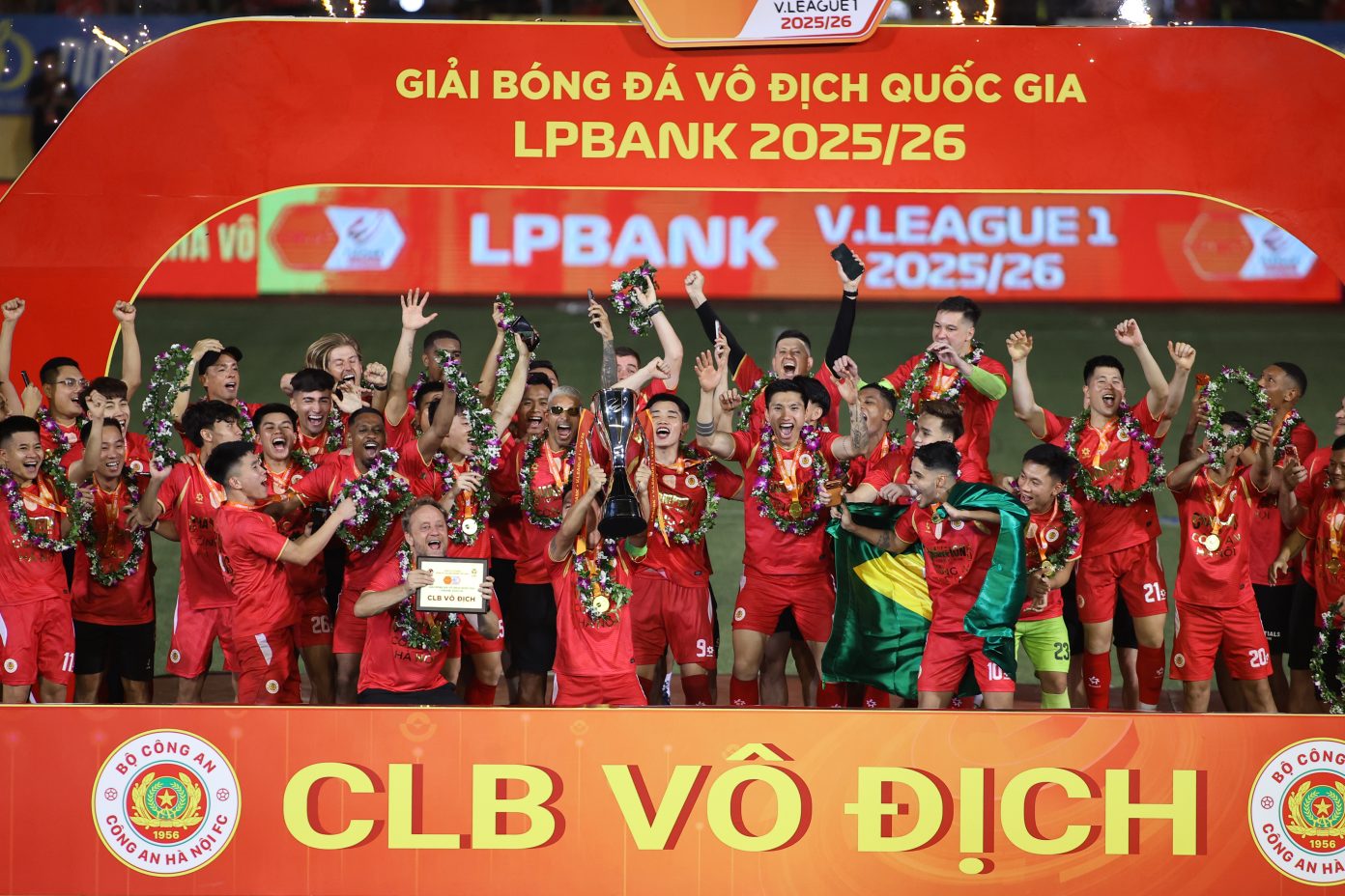 Công an Hà Nội cần thêm 1 điểm để phá kỷ lục V-League - Ảnh 4.