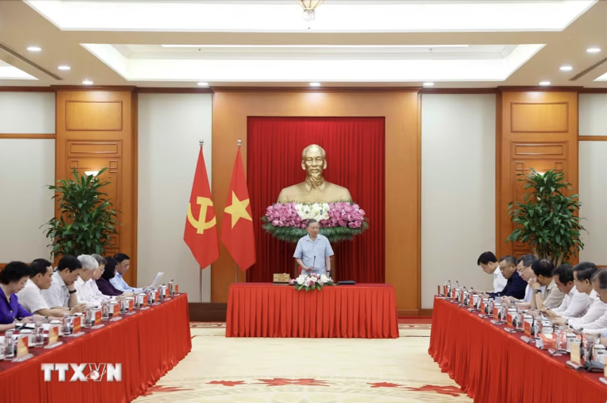 Tổng Bí thư, Chủ tịch nước Tô Lâm: Chuyển từ sắp xếp xong bộ máy sang vận hành tốt bộ máy - Ảnh 2.