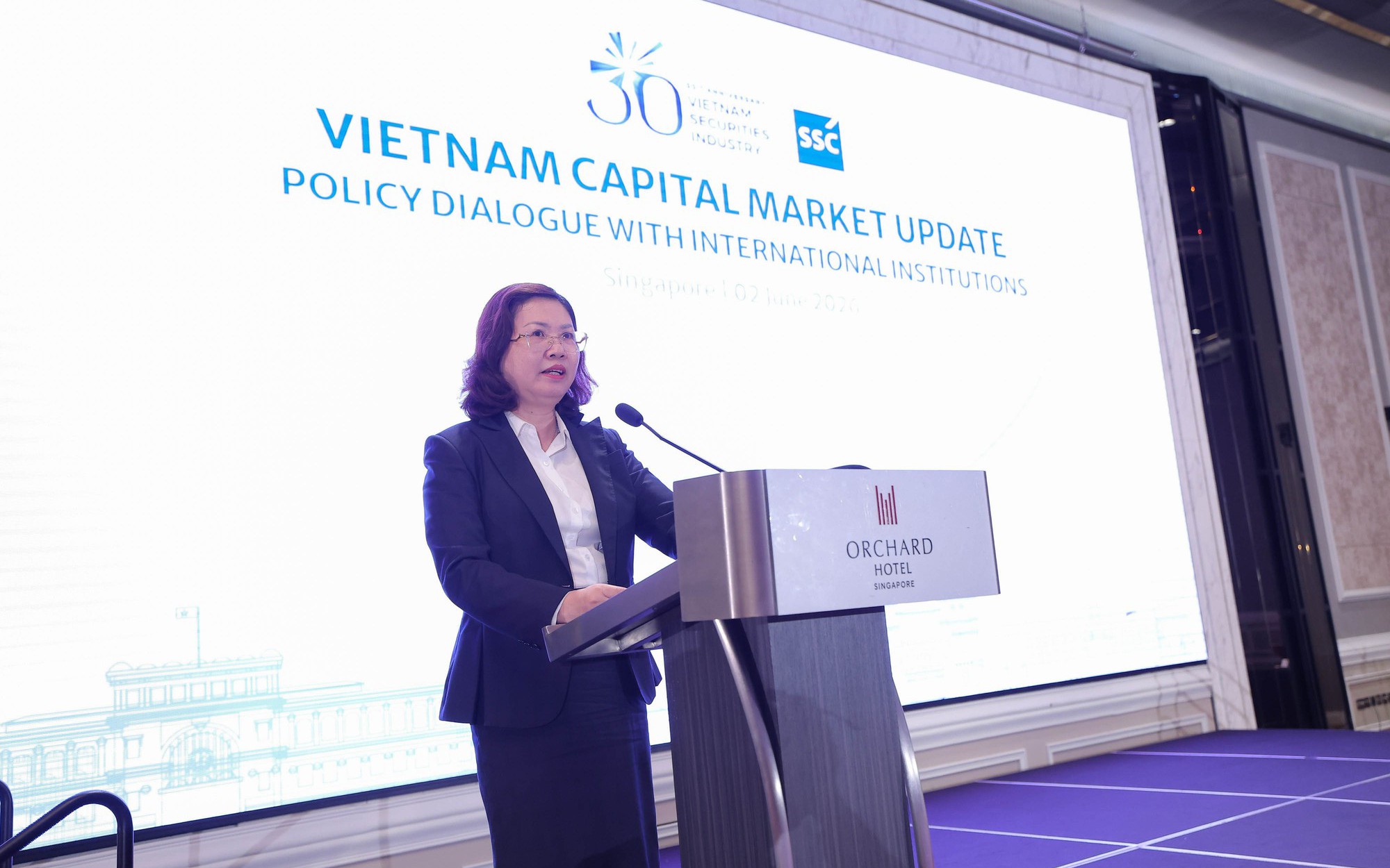 Tập trung "tháo gỡ" nhiều rào cản để thu hút nhà đầu tư chứng khoán