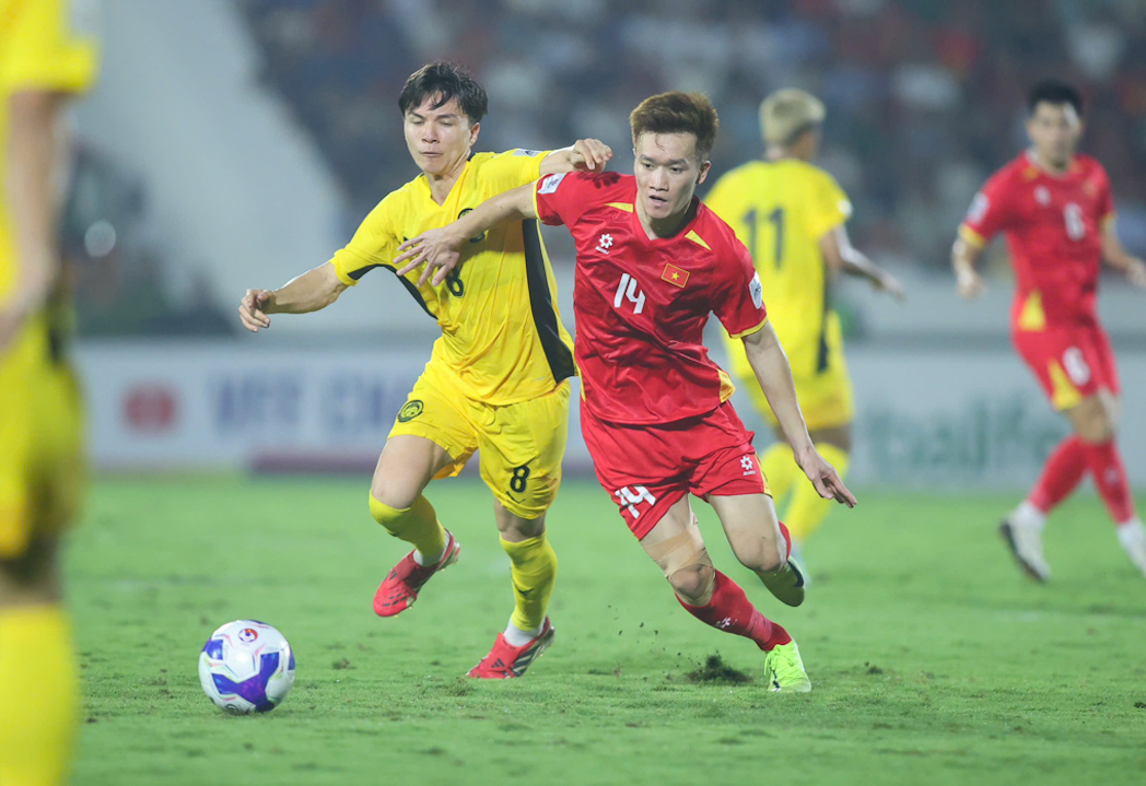 HLV Kim Sang-sik muốn cùng tuyển Việt Nam "phá dớp" tại AFF Cup 2026 - Ảnh 3.