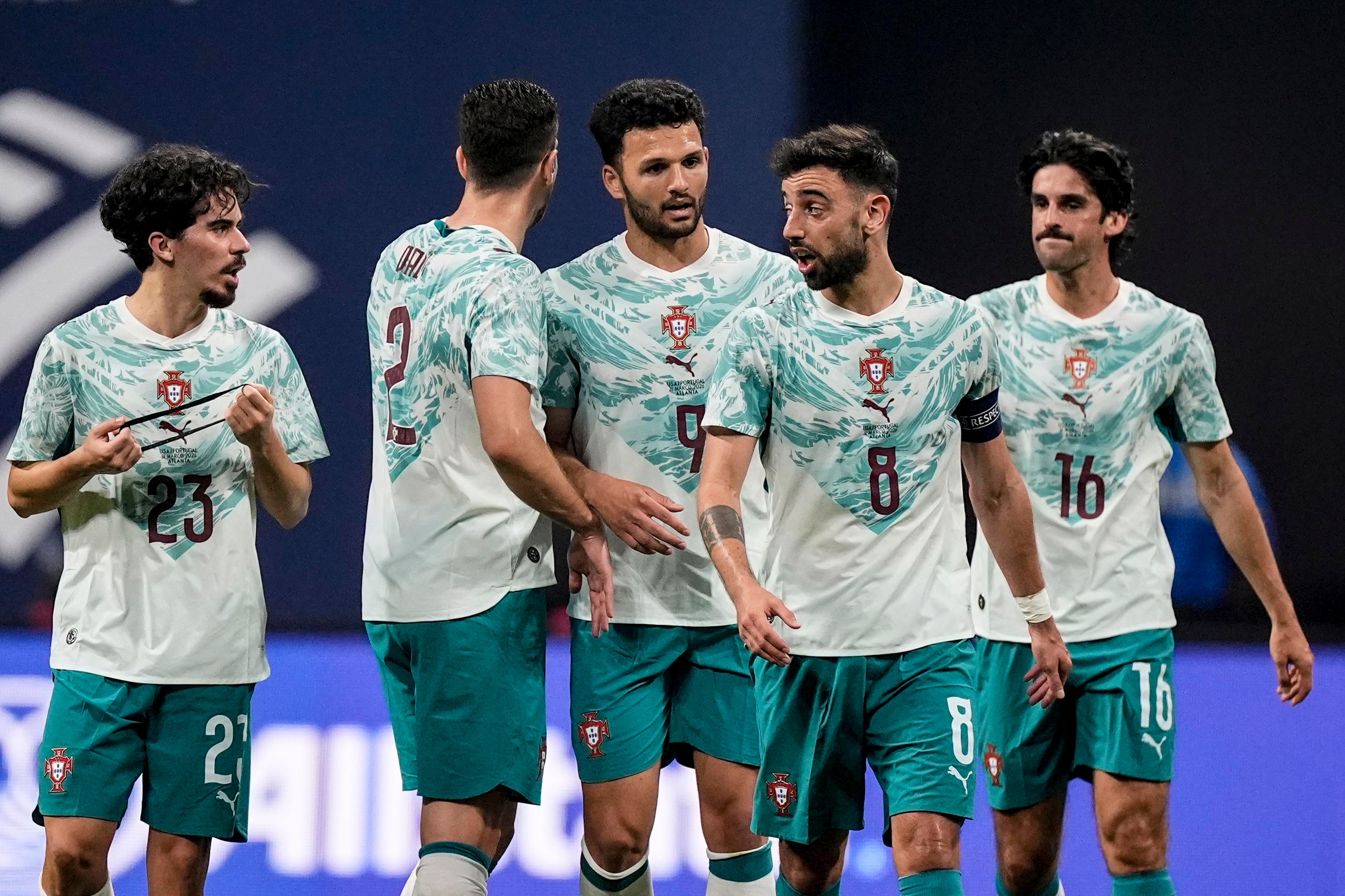 Hướng tới World Cup 2026: Thách thức quyền lực của "Big 8" - Ảnh 2.
