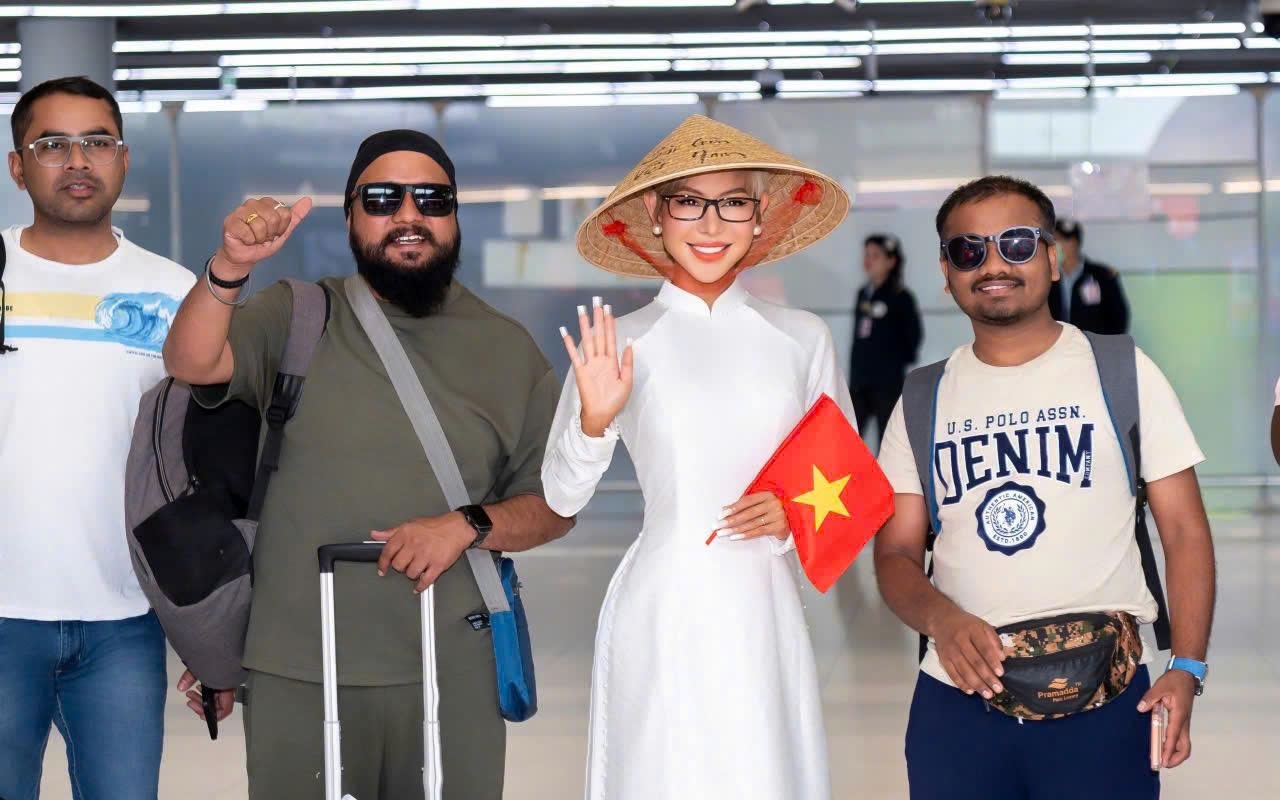 Mang áo dài, nón lá đến Thái Lan, Vân Phạm và hành trình tại Mrs Tourism Queen International 2026