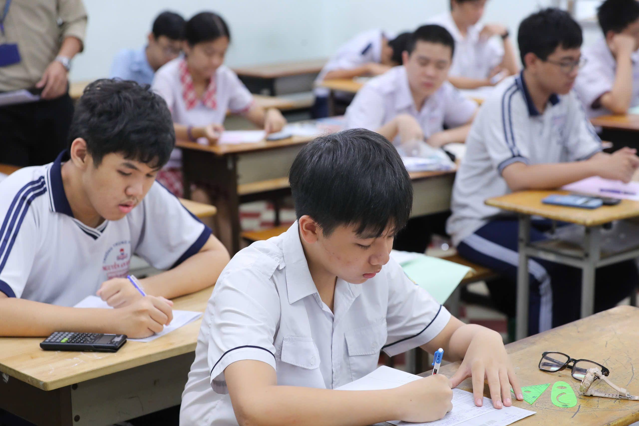 TPHCM chính thức công bố đáp án, hướng dẫn chấm thi lớp 10. xem TẠI ĐÂY - Ảnh 1.