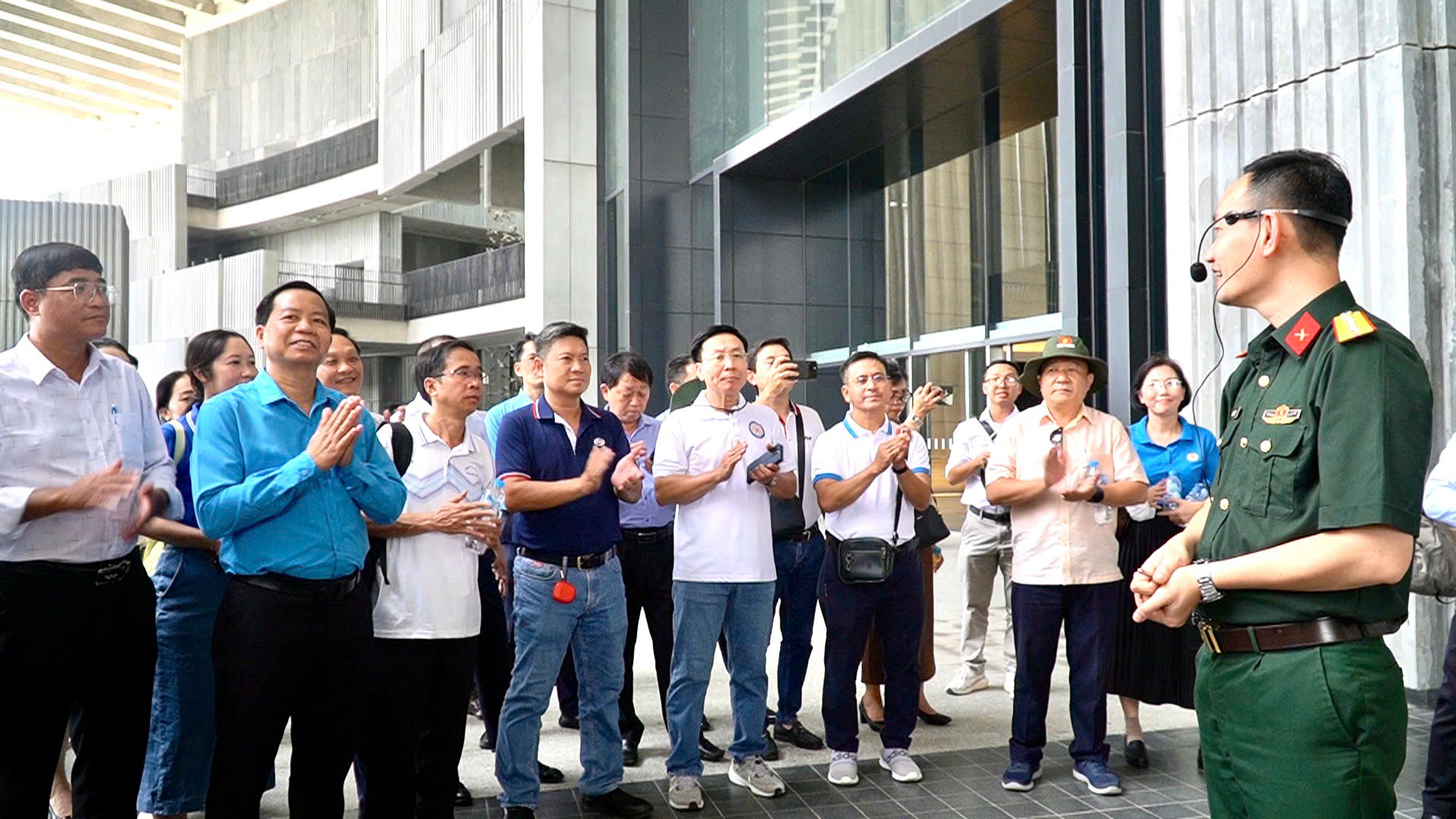 Đo&agrave;n đại biểu C&ocirc;ng đo&agrave;n TPHCM: Tập trung tr&iacute; tuệ, đ&oacute;ng g&oacute;p thiết thực cho Đại hội C&ocirc;ng đo&agrave;n Việt Nam - Ảnh 2.