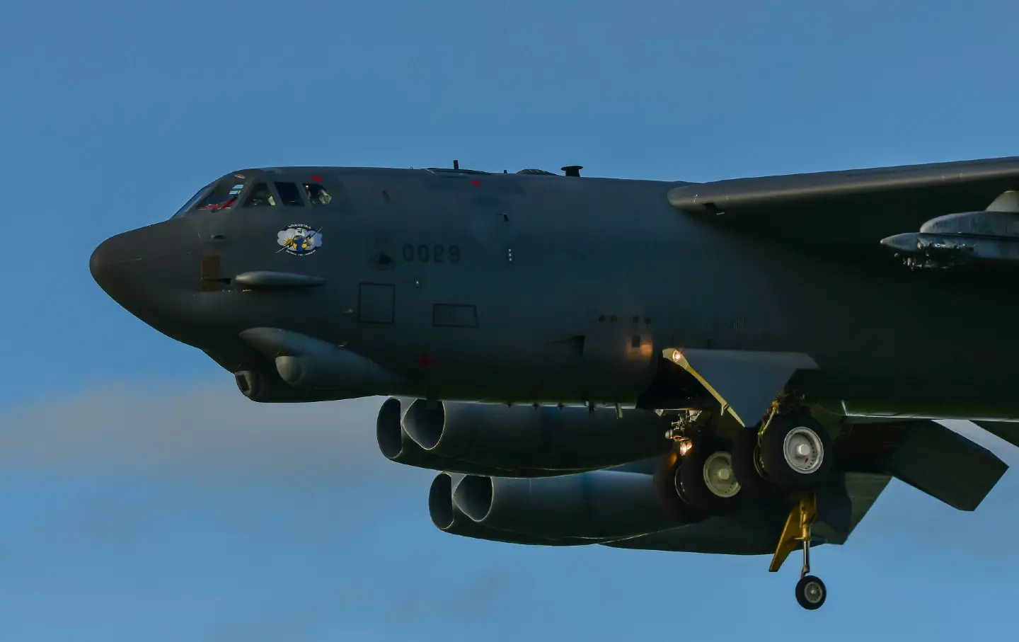 B-52 hơn 70 năm tuổi vẫn là "xe tải tên lửa" lợi hại - Ảnh 1.