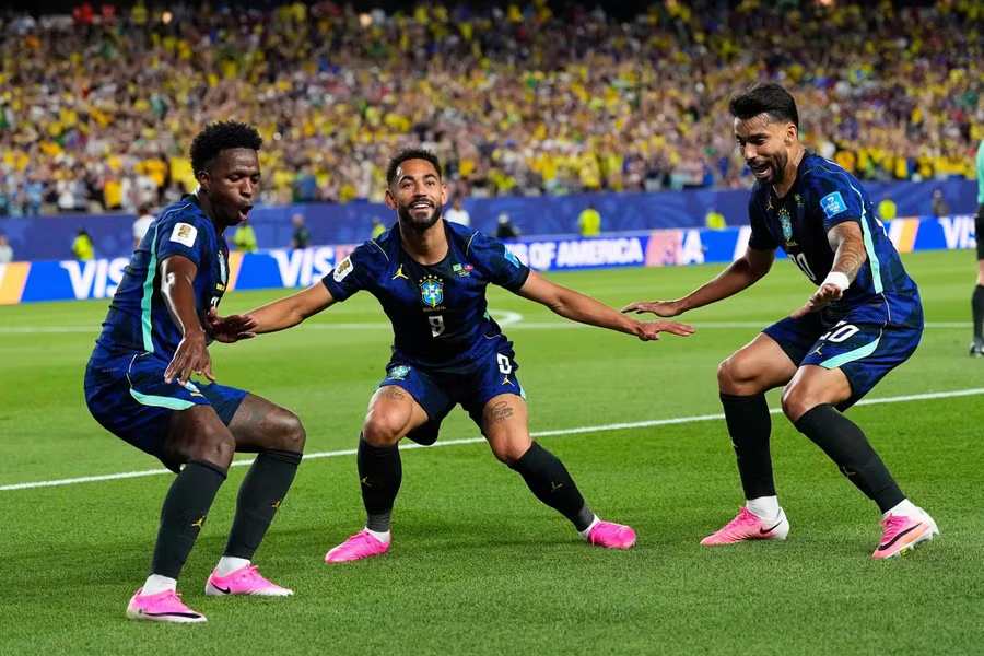 Brazil chỉ còn 2 “ngọn núi” trước cửa chung kết World Cup 2026 - Ảnh 1.