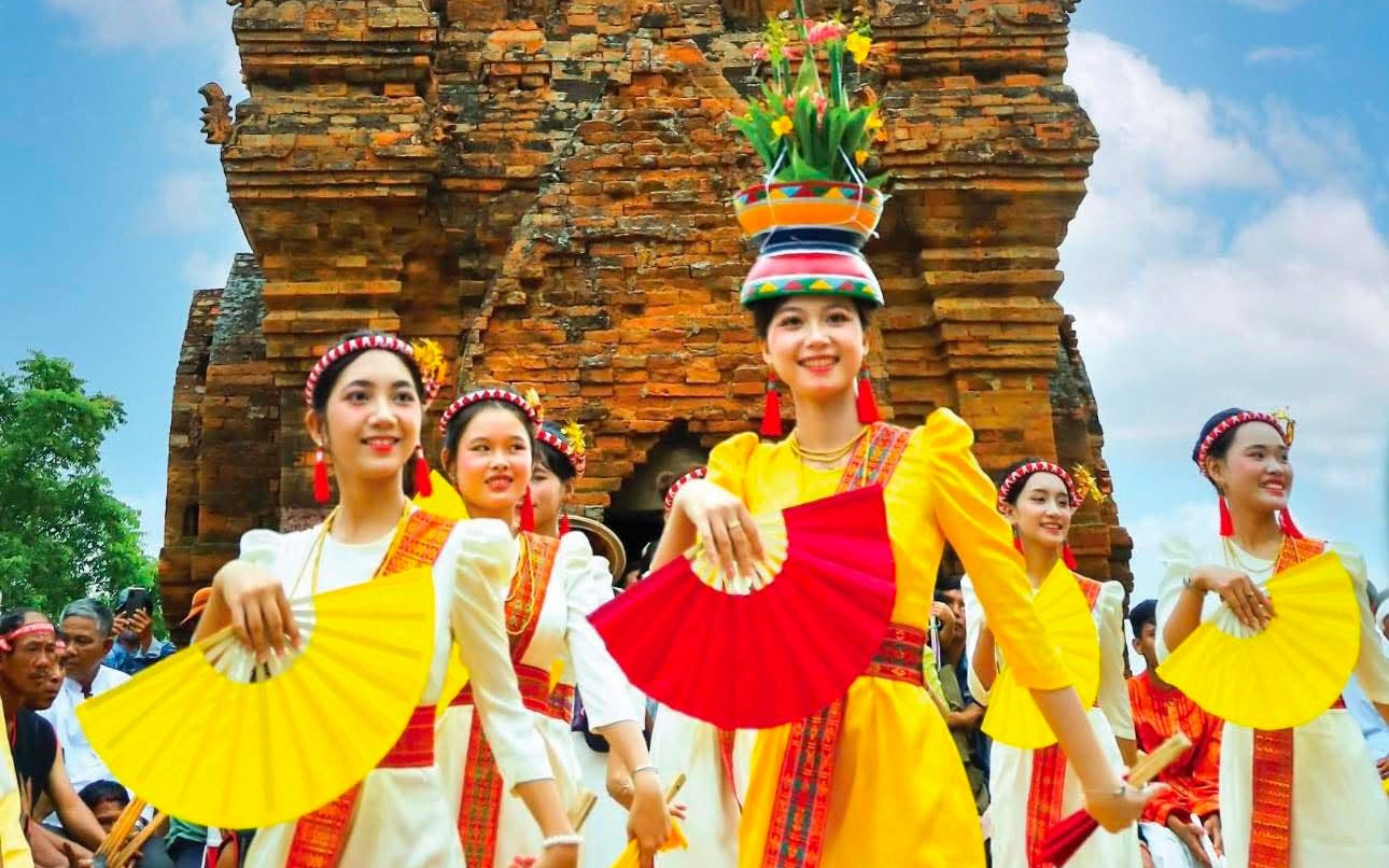 Ngày hội Văn hóa dân tộc Chăm 2026: Gìn giữ hồn cốt di sản trong nhịp sống mới