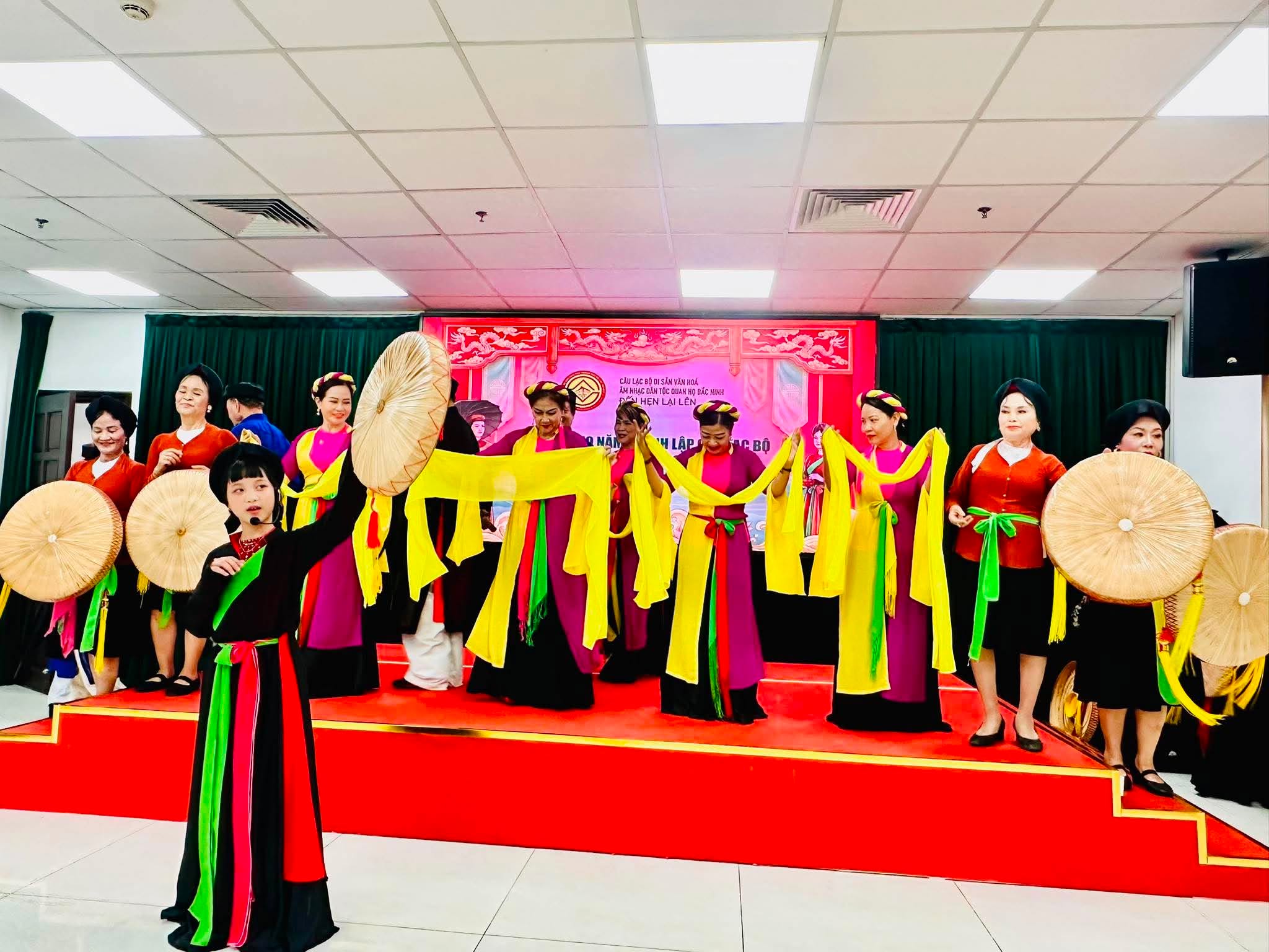 10 năm gieo duyên Quan Họ giữa lòng thành phố mang tên Bác - Ảnh 4.