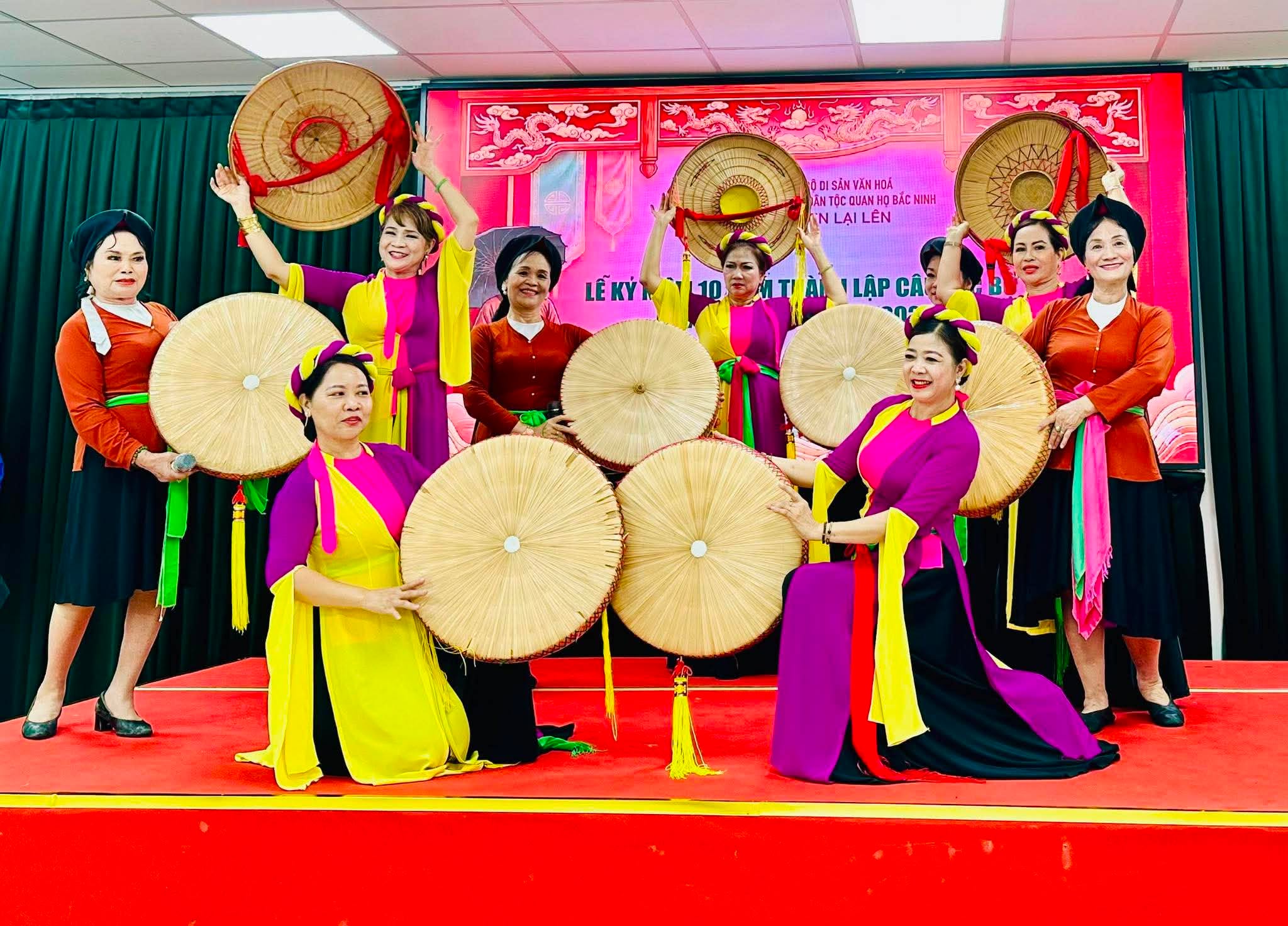 10 năm gieo duyên Quan Họ giữa lòng thành phố mang tên Bác - Ảnh 3.