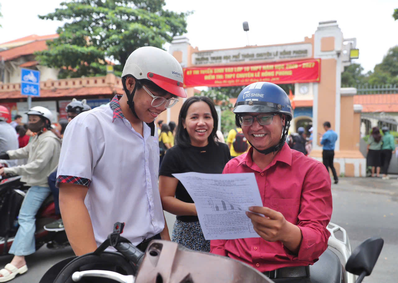 T&igrave;m "cửa s&aacute;ng" sau khi biết điểm thi lớp 10 - Ảnh 1.