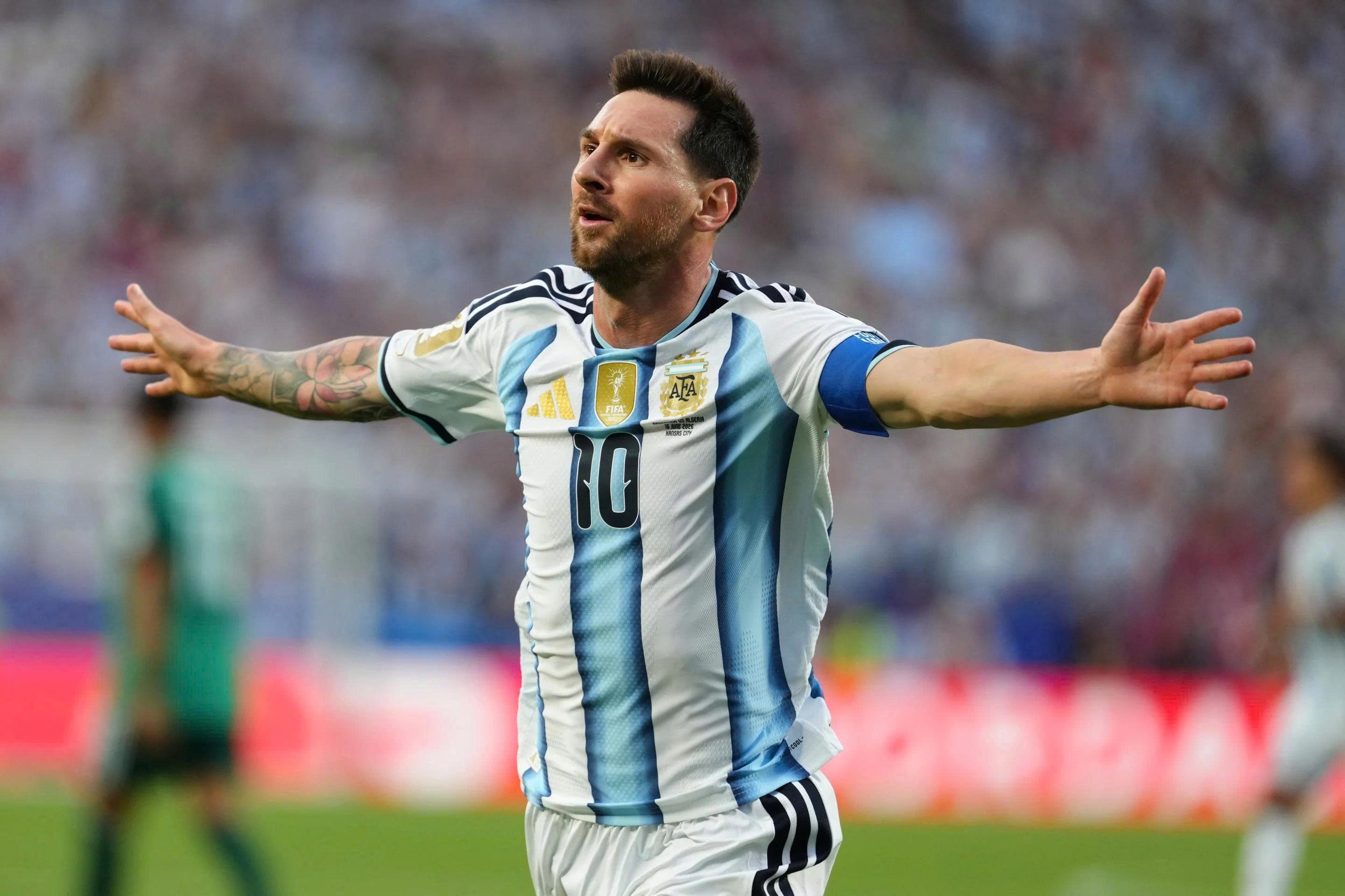 "G&agrave; trống" Ph&aacute;p g&aacute;y vang tại Philadelphia - Ảnh 1.
